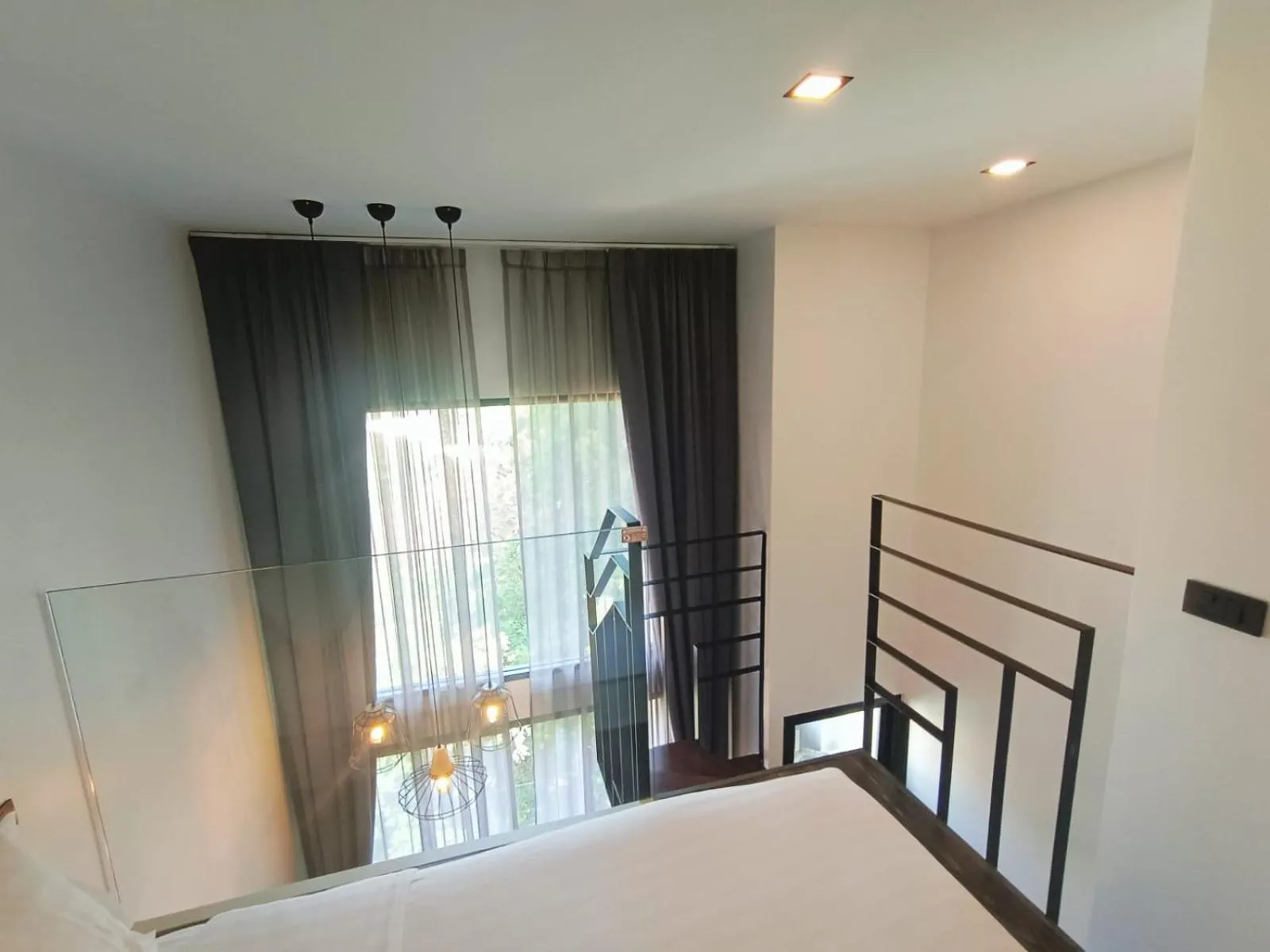 Utopia Naiharn - Modern Naiharn Beach Apartment