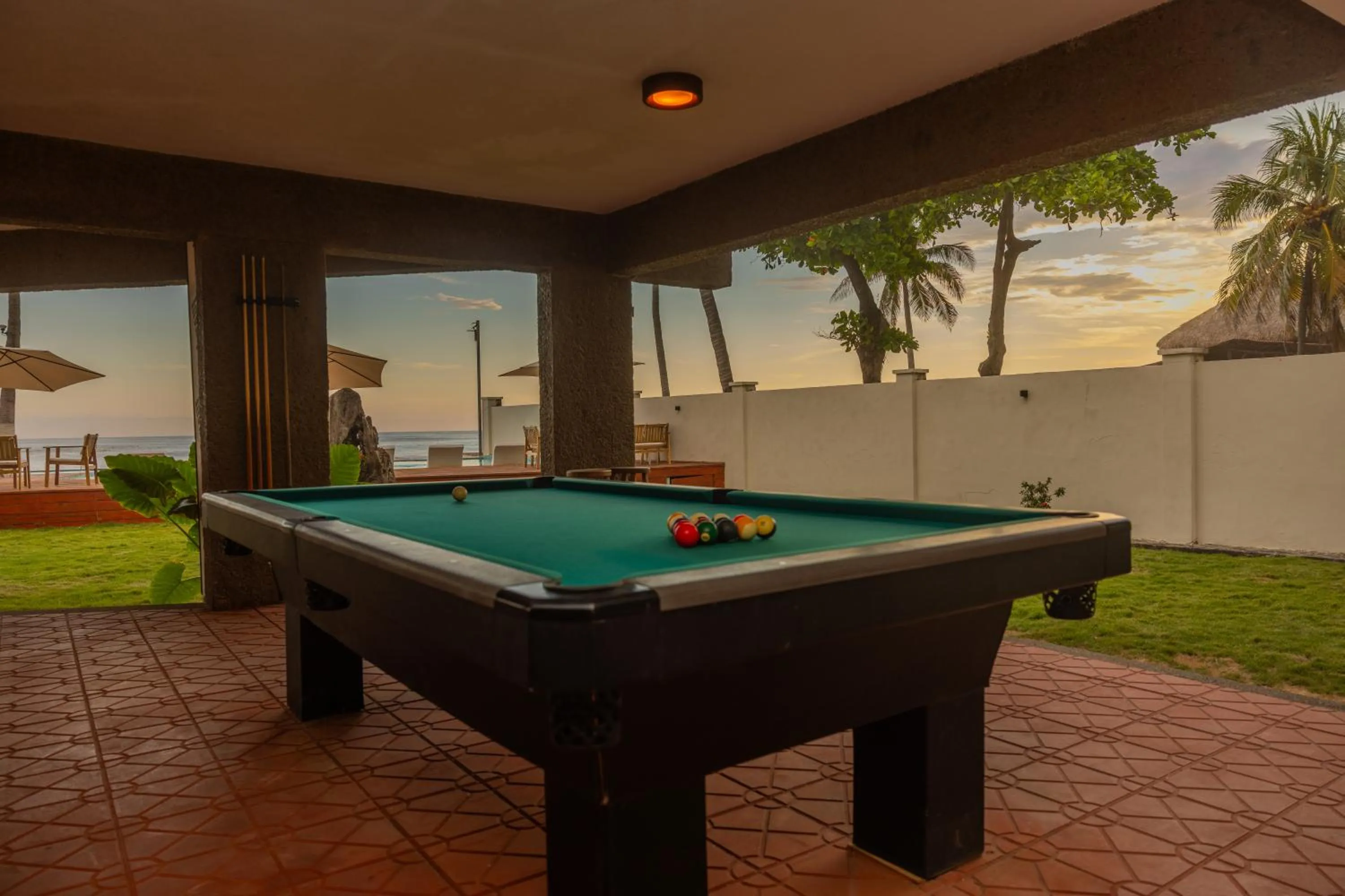 The rooftop Beach & club