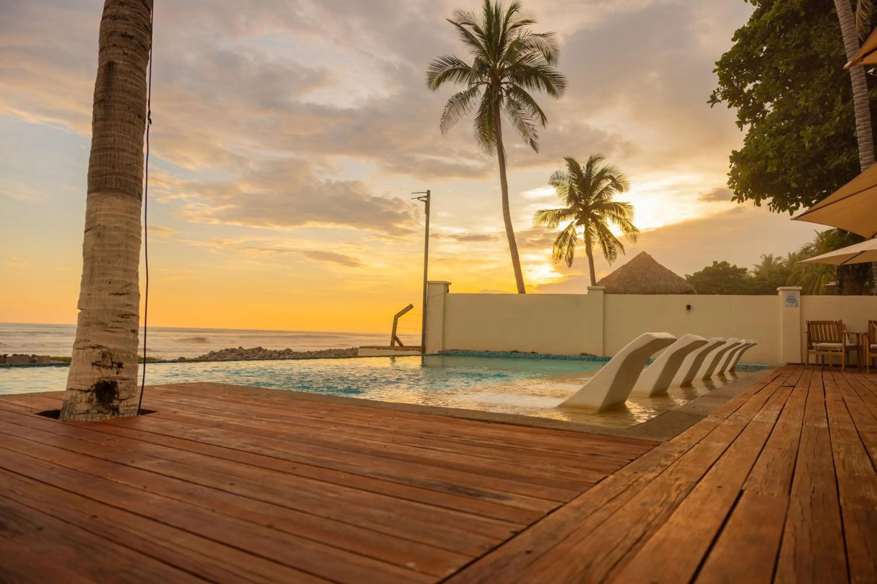 The rooftop Beach & club