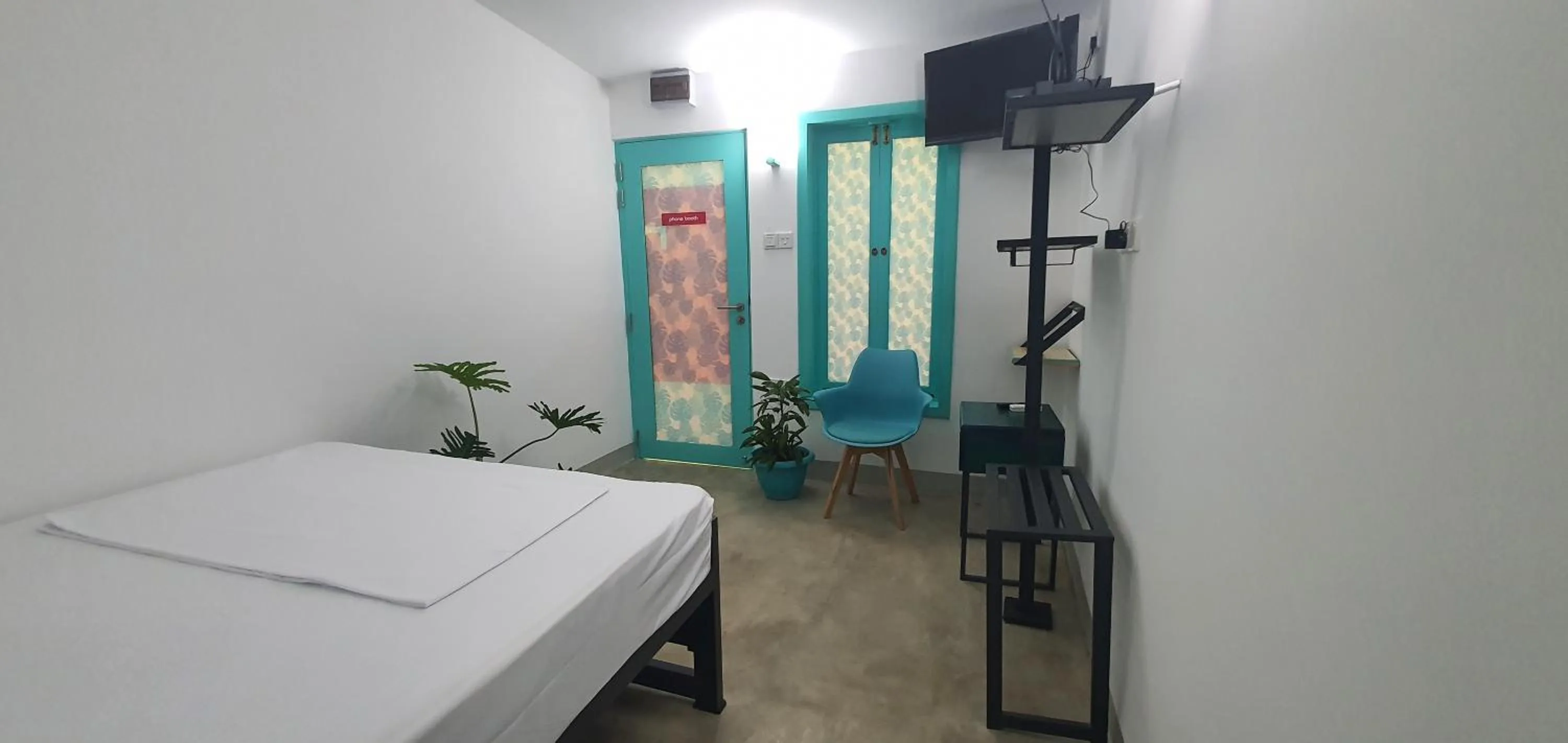 Bed in Hello Airport Hotel, Katunayaka