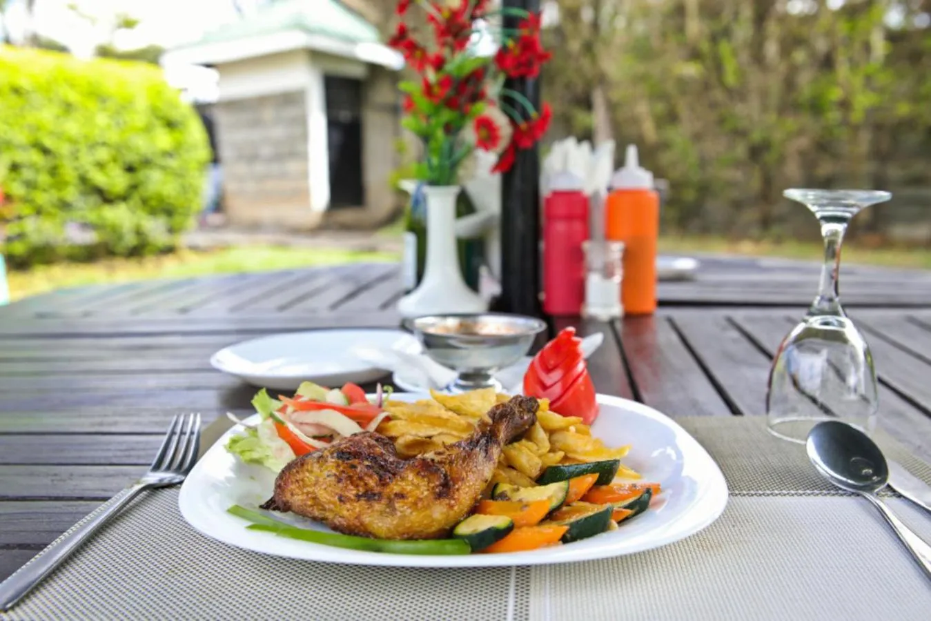 Food and drinks in Fina Gardens Resort, Naivasha