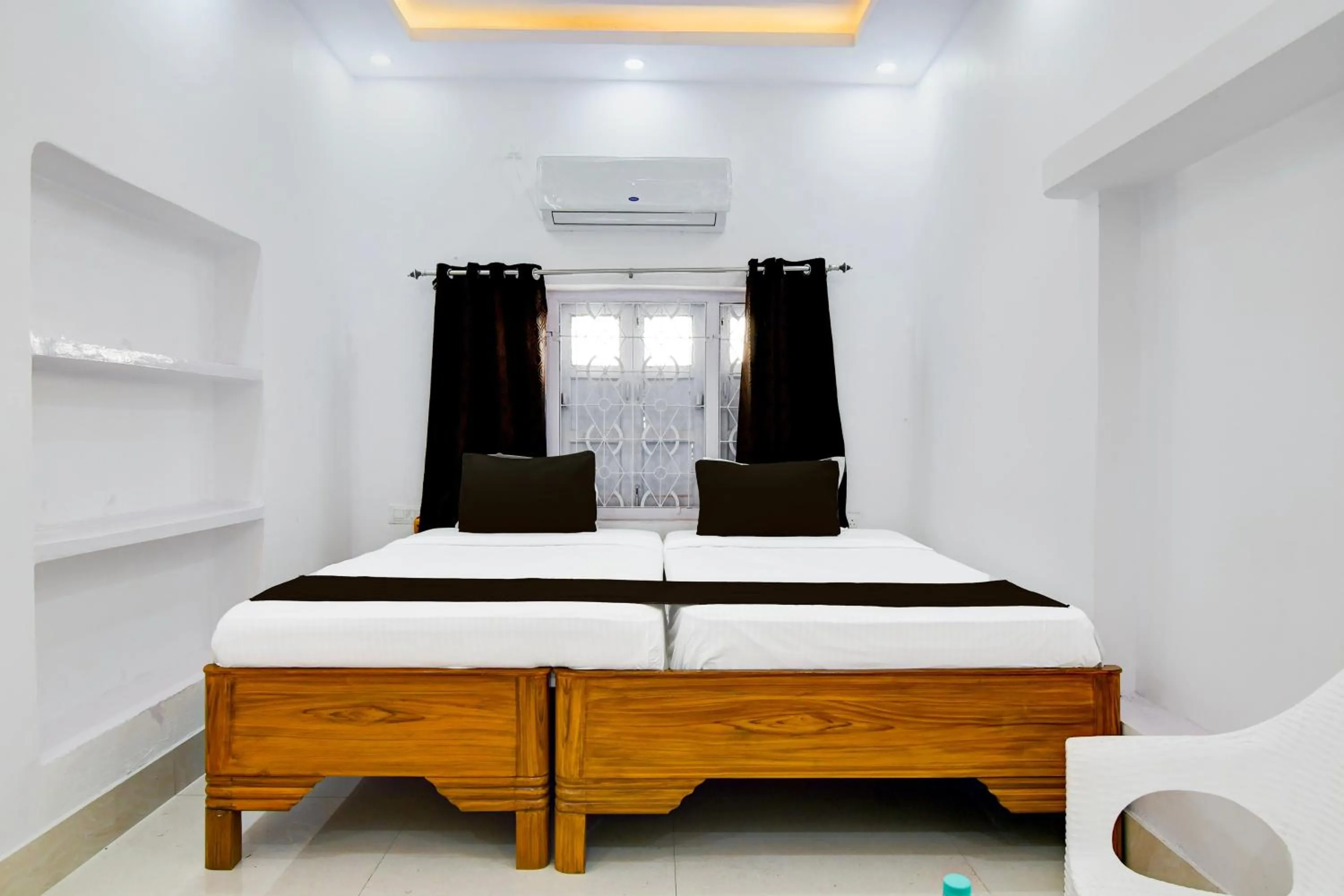 Bedroom, Bed in Hotel O Orchid Guest House