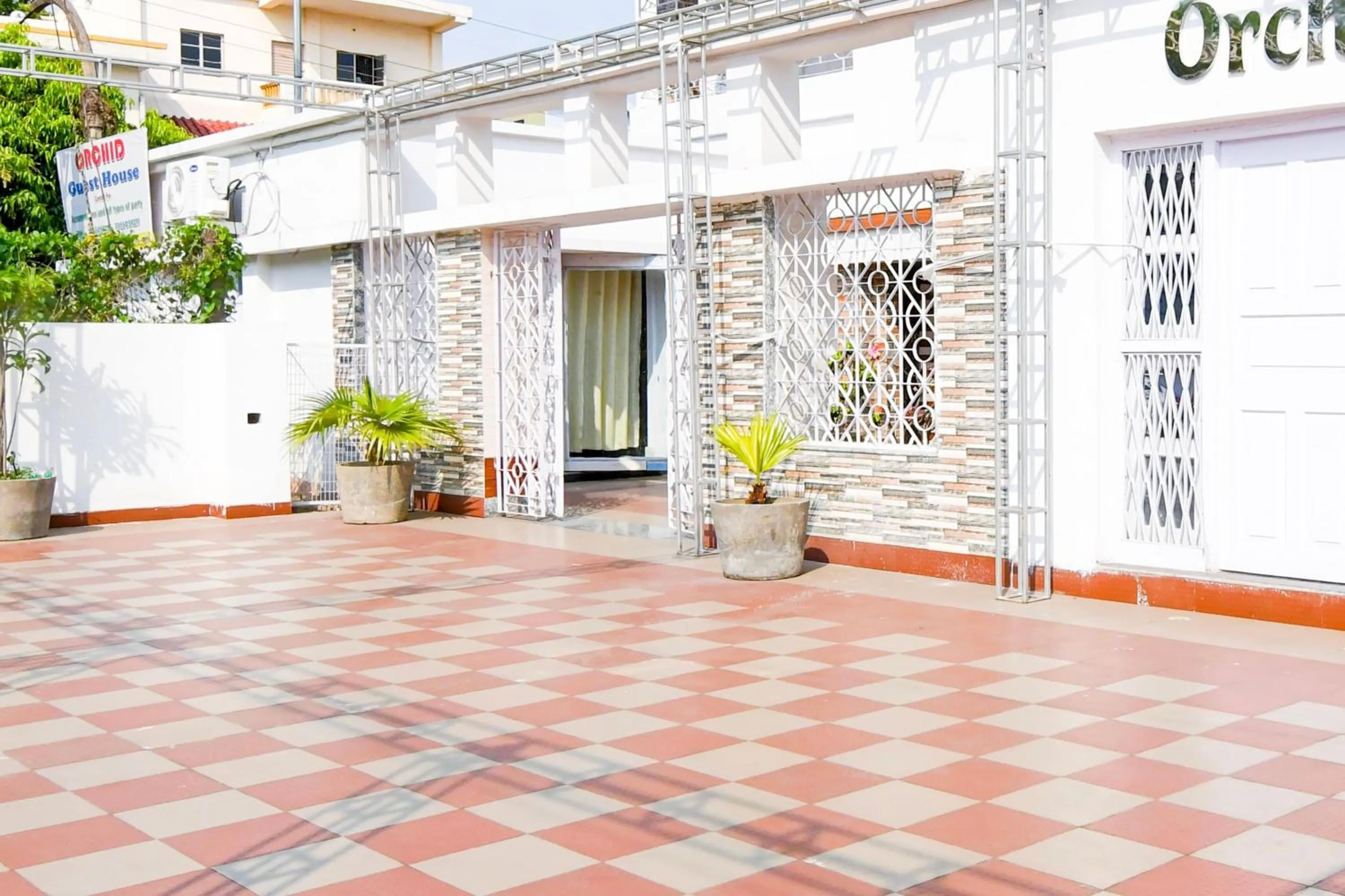 Facade/entrance in Hotel O Orchid Guest House