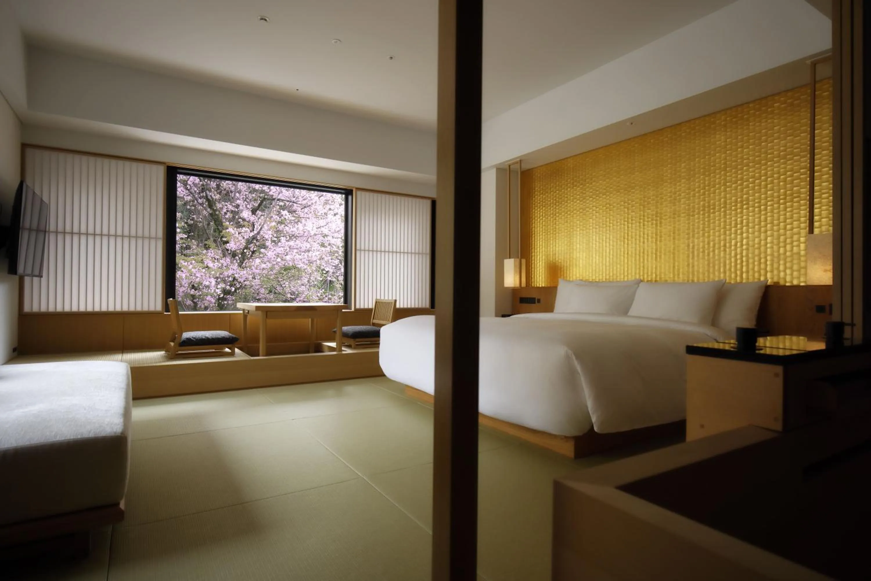 Bedroom, Bed in Banyan Tree Higashiyama Kyoto