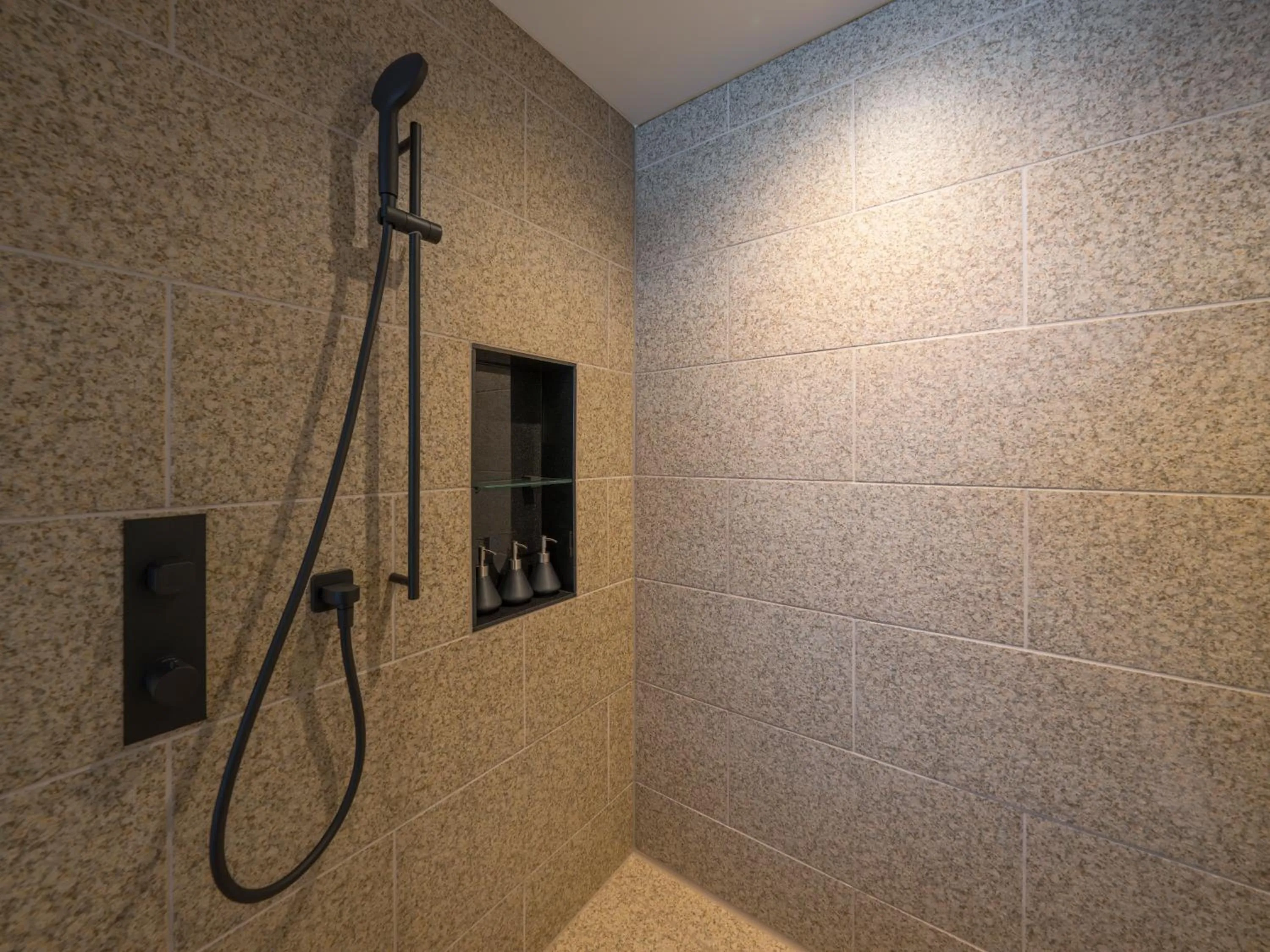 Shower in Banyan Tree Higashiyama Kyoto