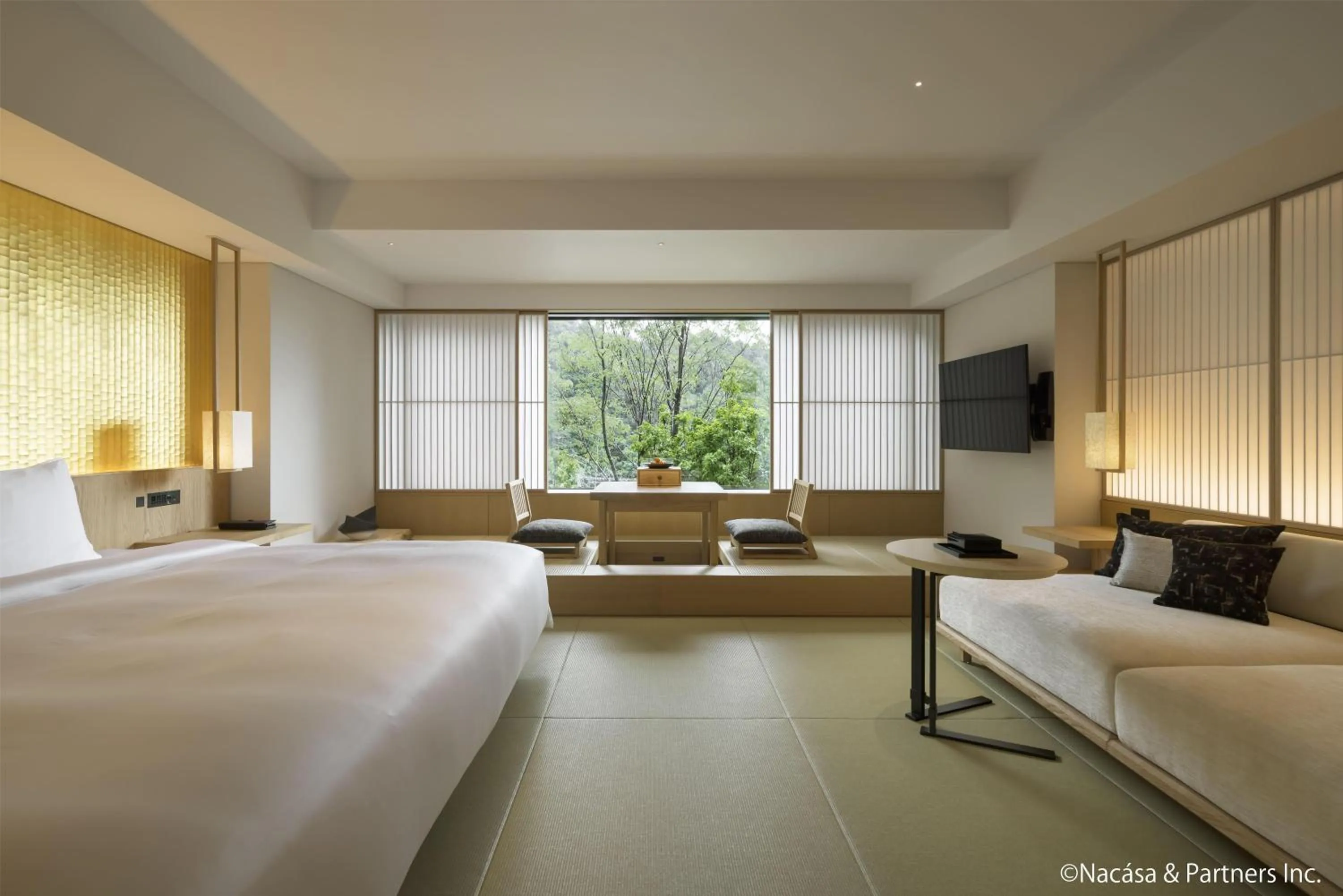 Property building, Bed in Banyan Tree Higashiyama Kyoto