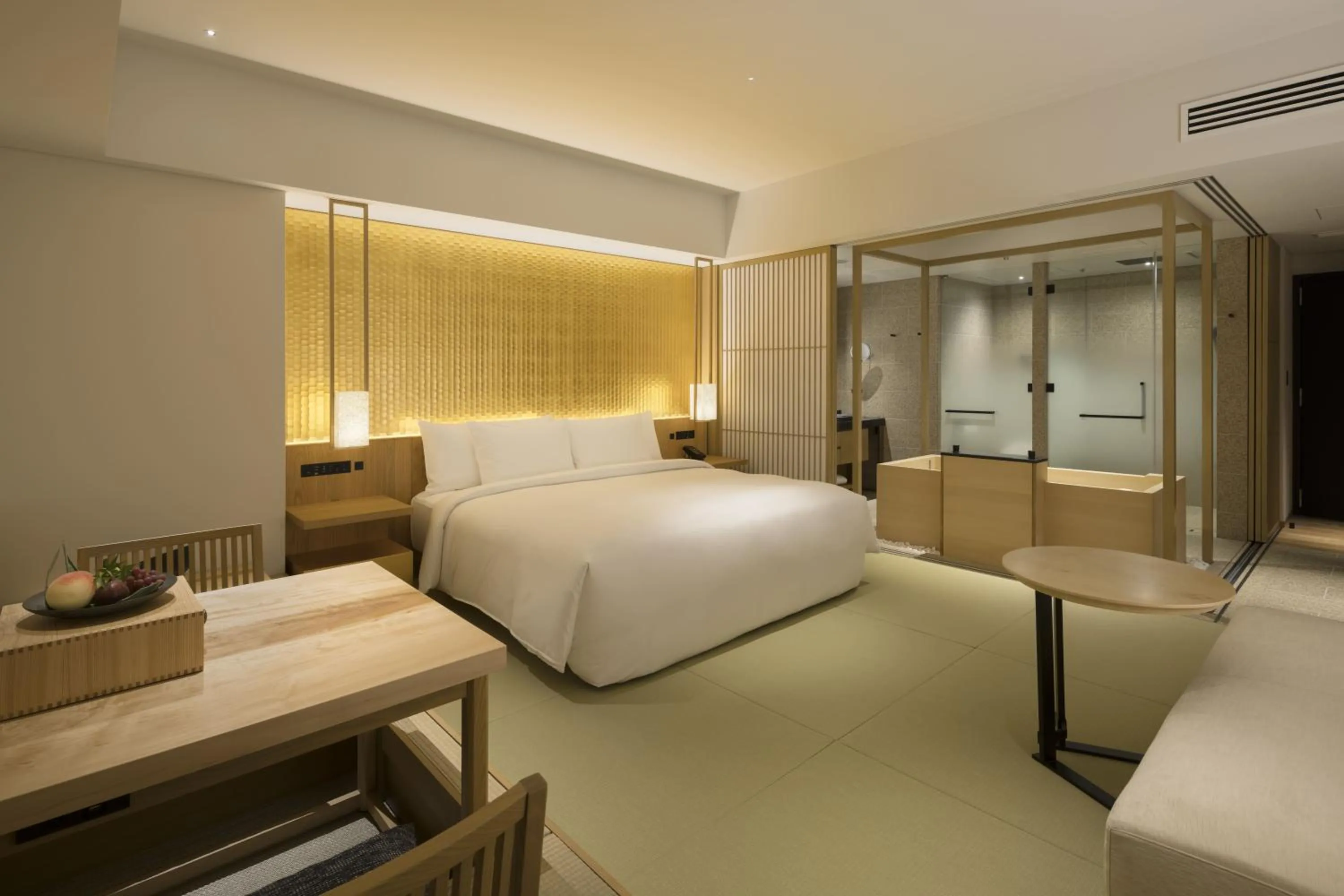 Bedroom, Bed in Banyan Tree Higashiyama Kyoto