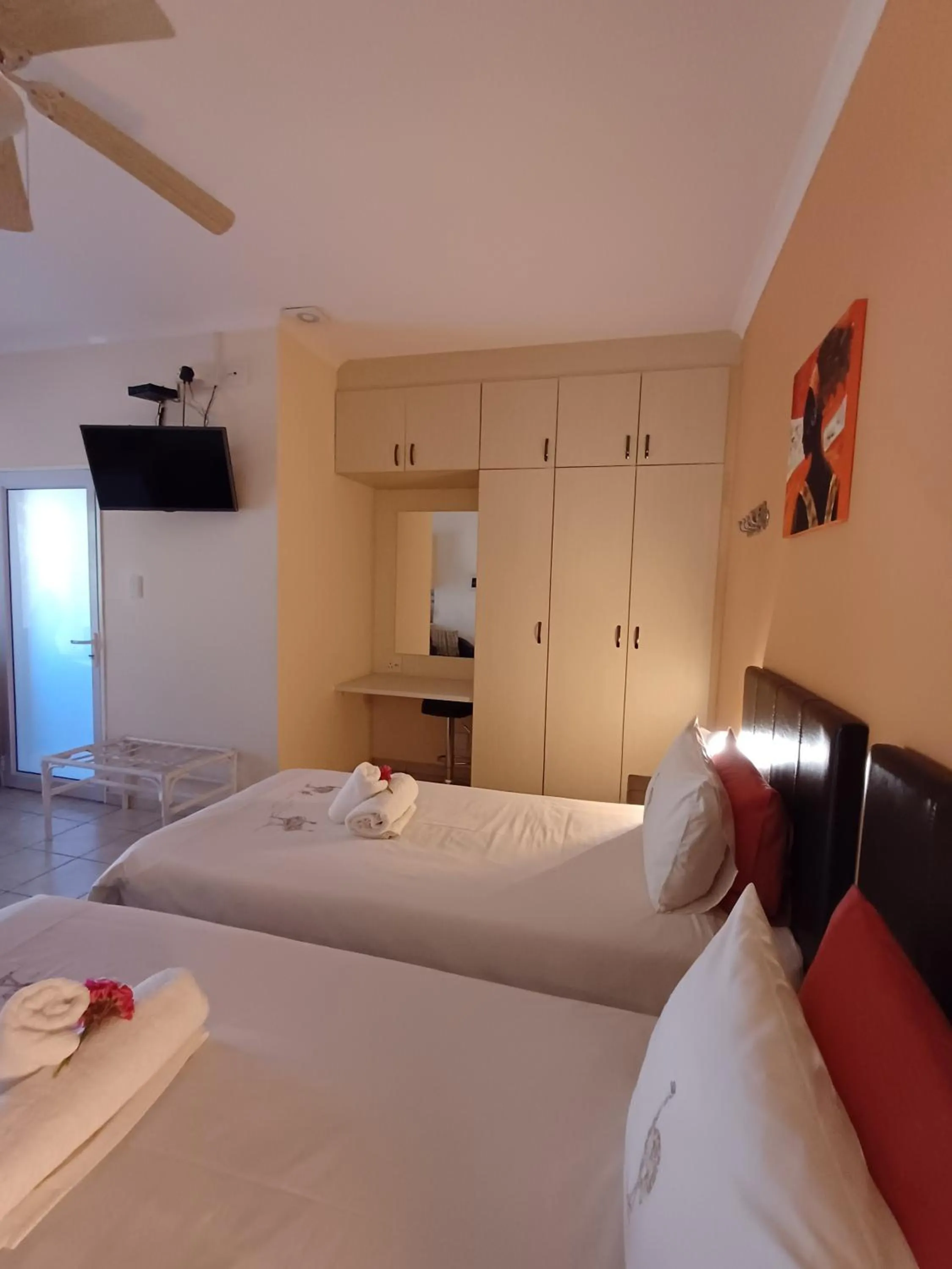 Bedroom, Bed in Capbon Guesthouse