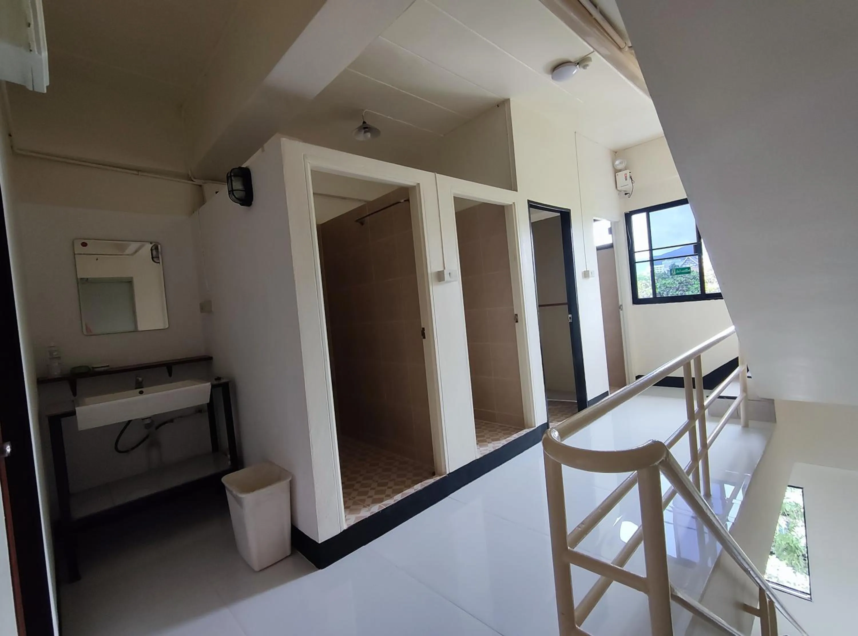 Bunk Bed in Mixed Dormitory Room in 168 Chiangmai Guesthouse