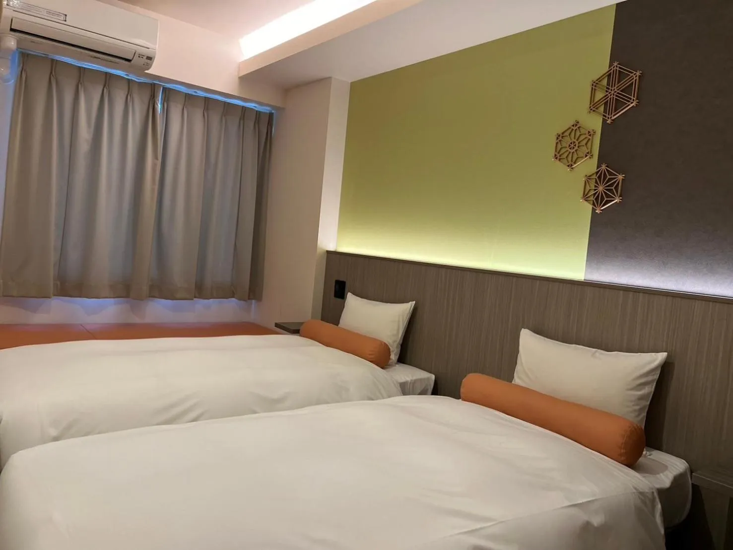 Photo of the whole room, Bed in Hotel Japanesque Kyoto Station ZEQUU