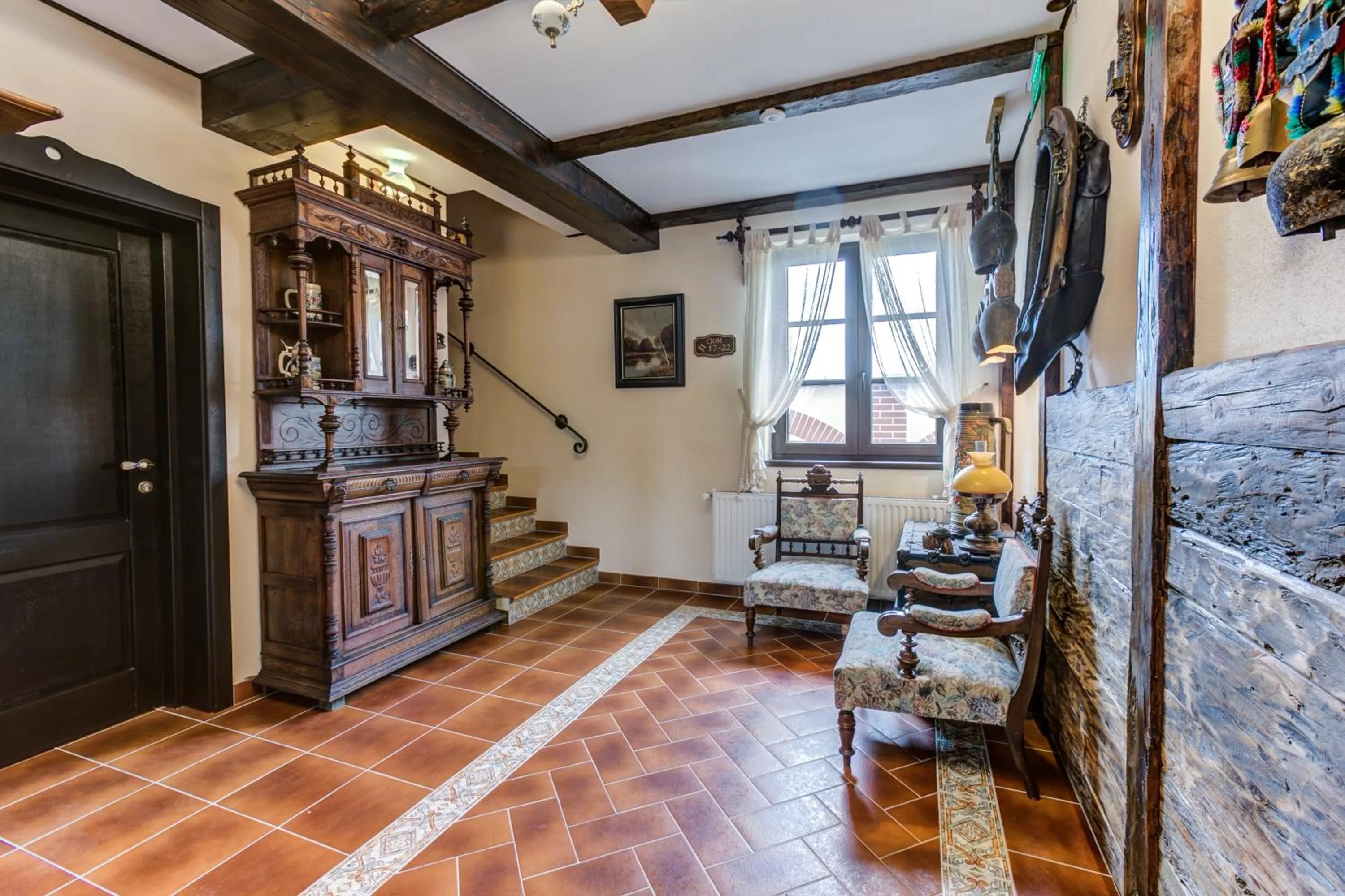 Decorative detail in Conacul Ambient