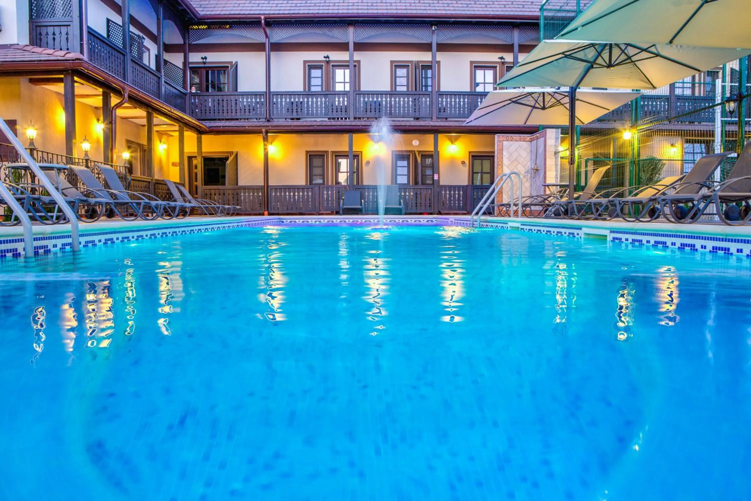 Property building in Conacul Ambient