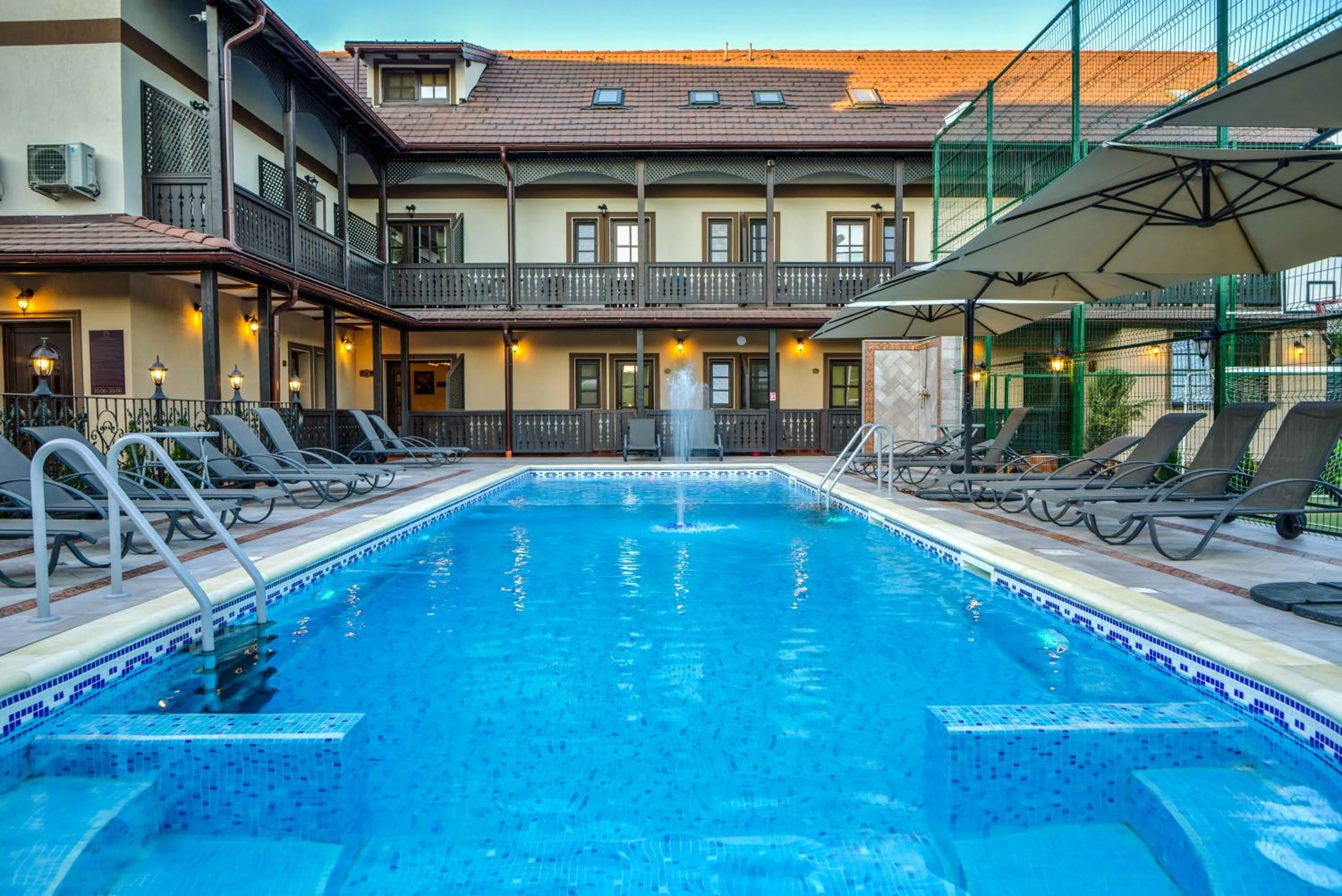 Property building in Conacul Ambient