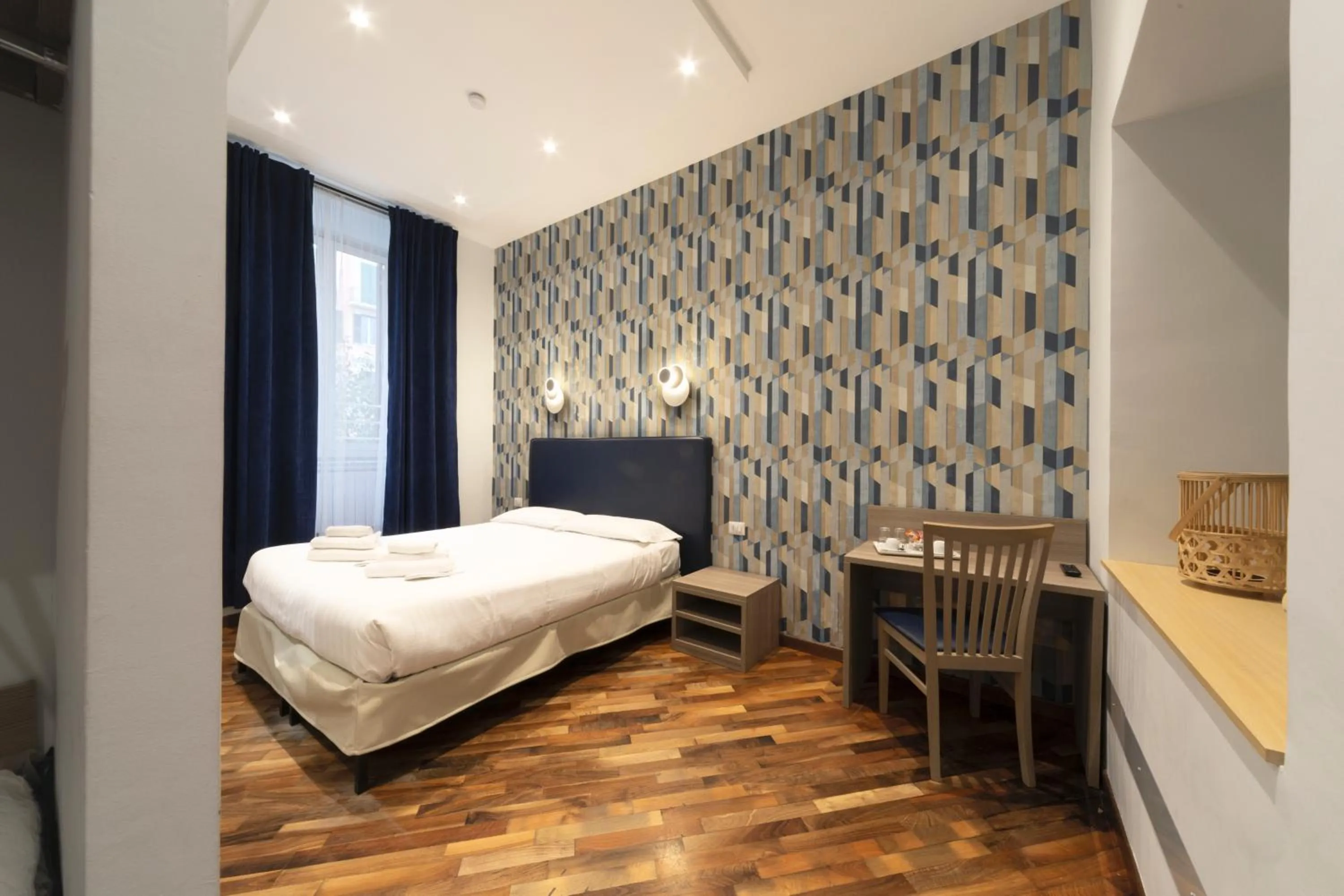 Bed in La Grande Bellezza Guest House Rome