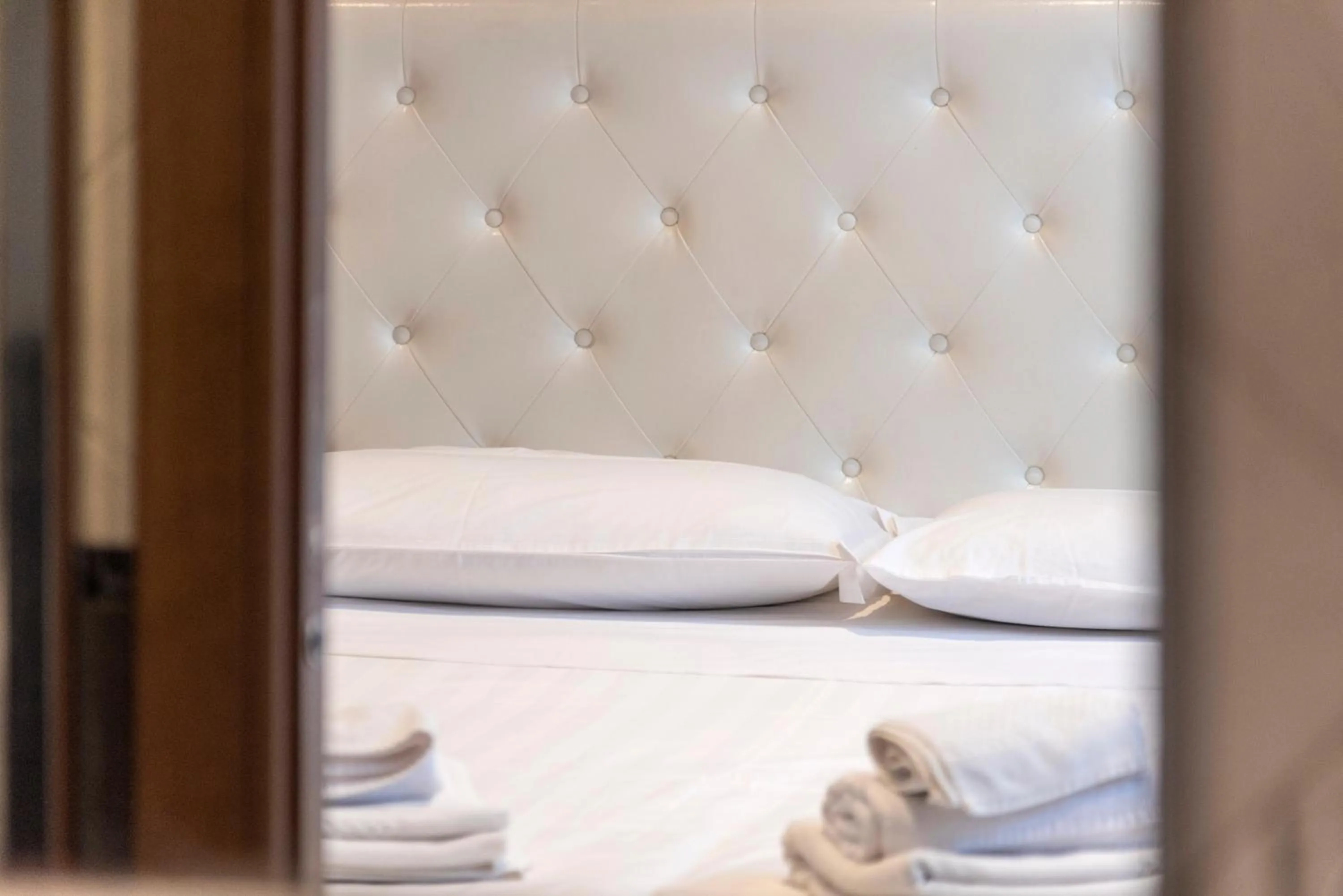 Bed in La Grande Bellezza Guest House Rome