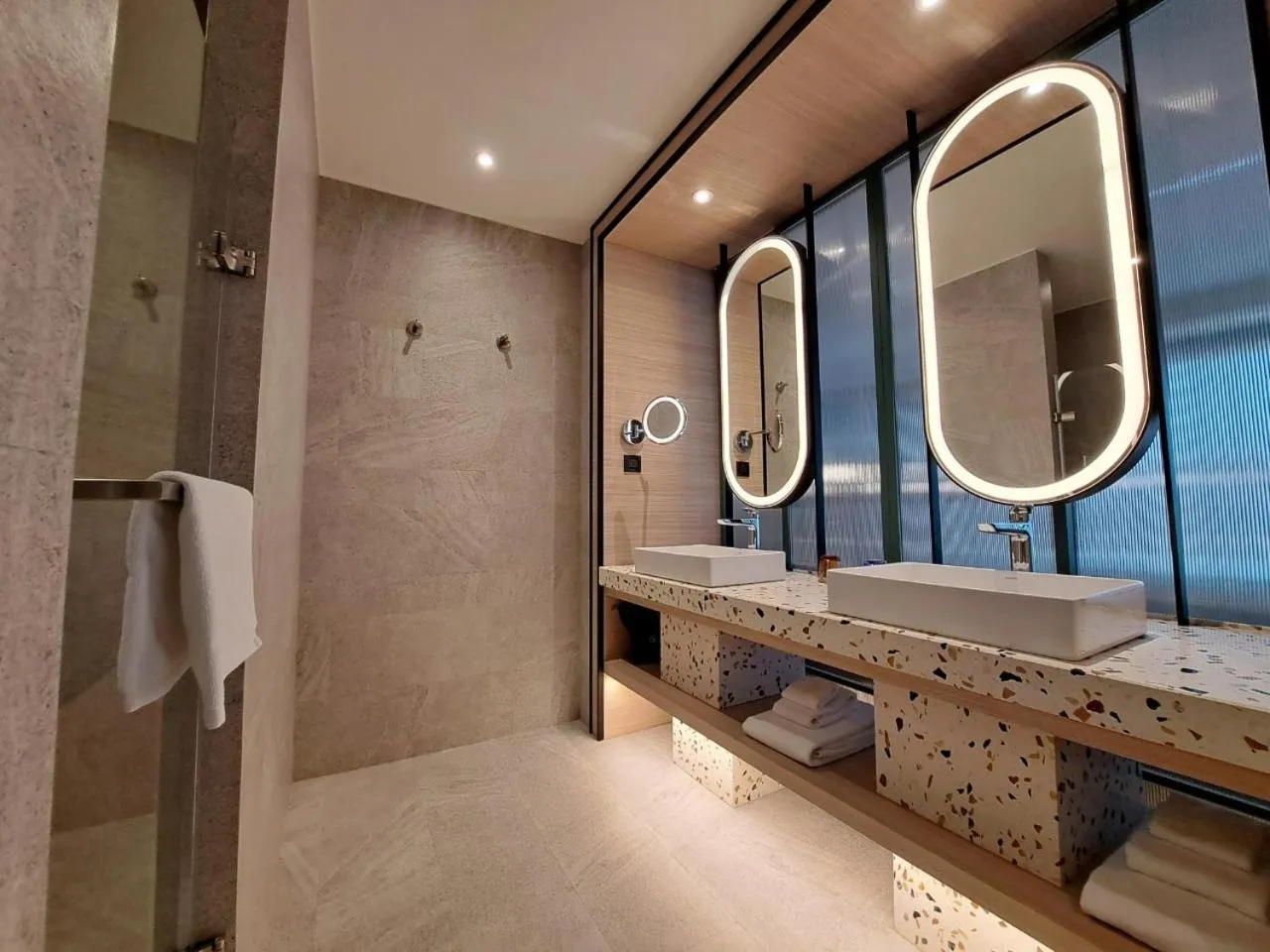 Boutech Wuri Village Hotel