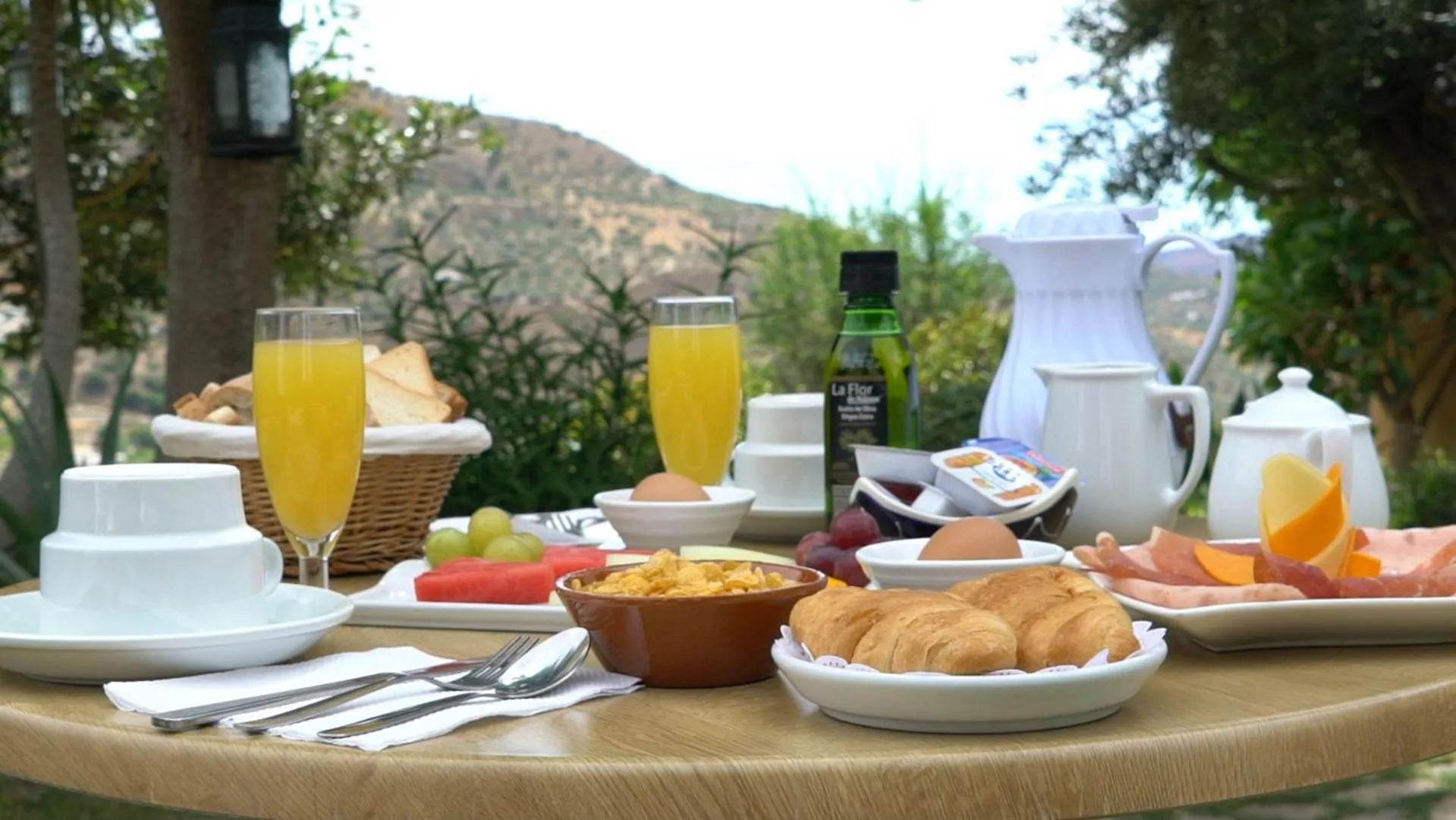 Breakfast in Hotel Cortijo de Salia