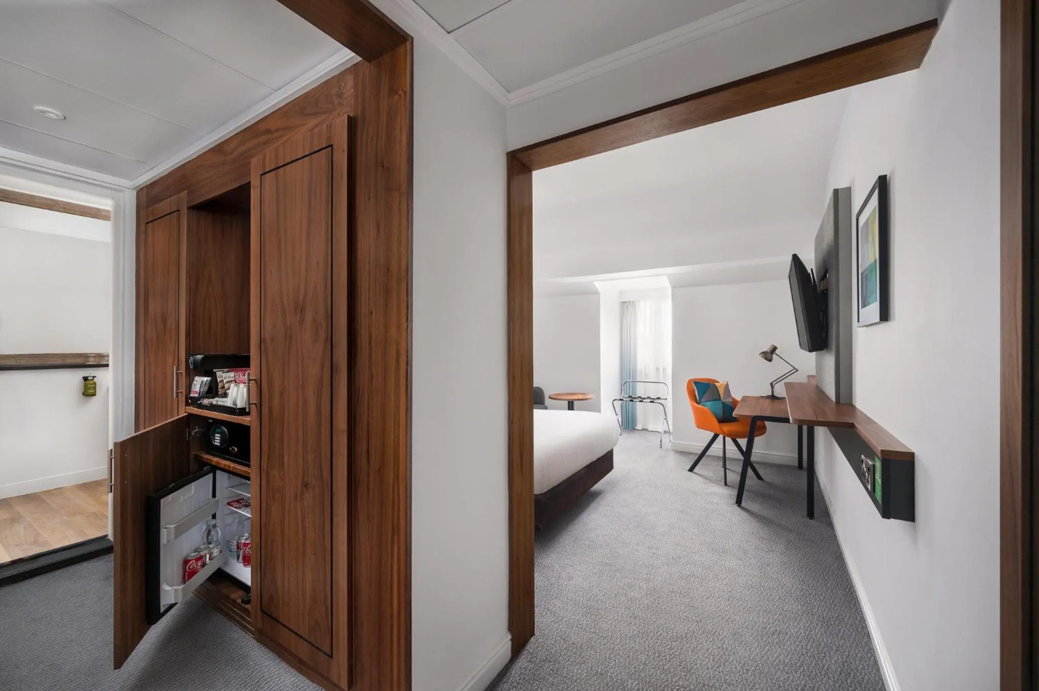 Photo of the whole room, Bed in Holiday Inn Birmingham Bromsgrove by IHG