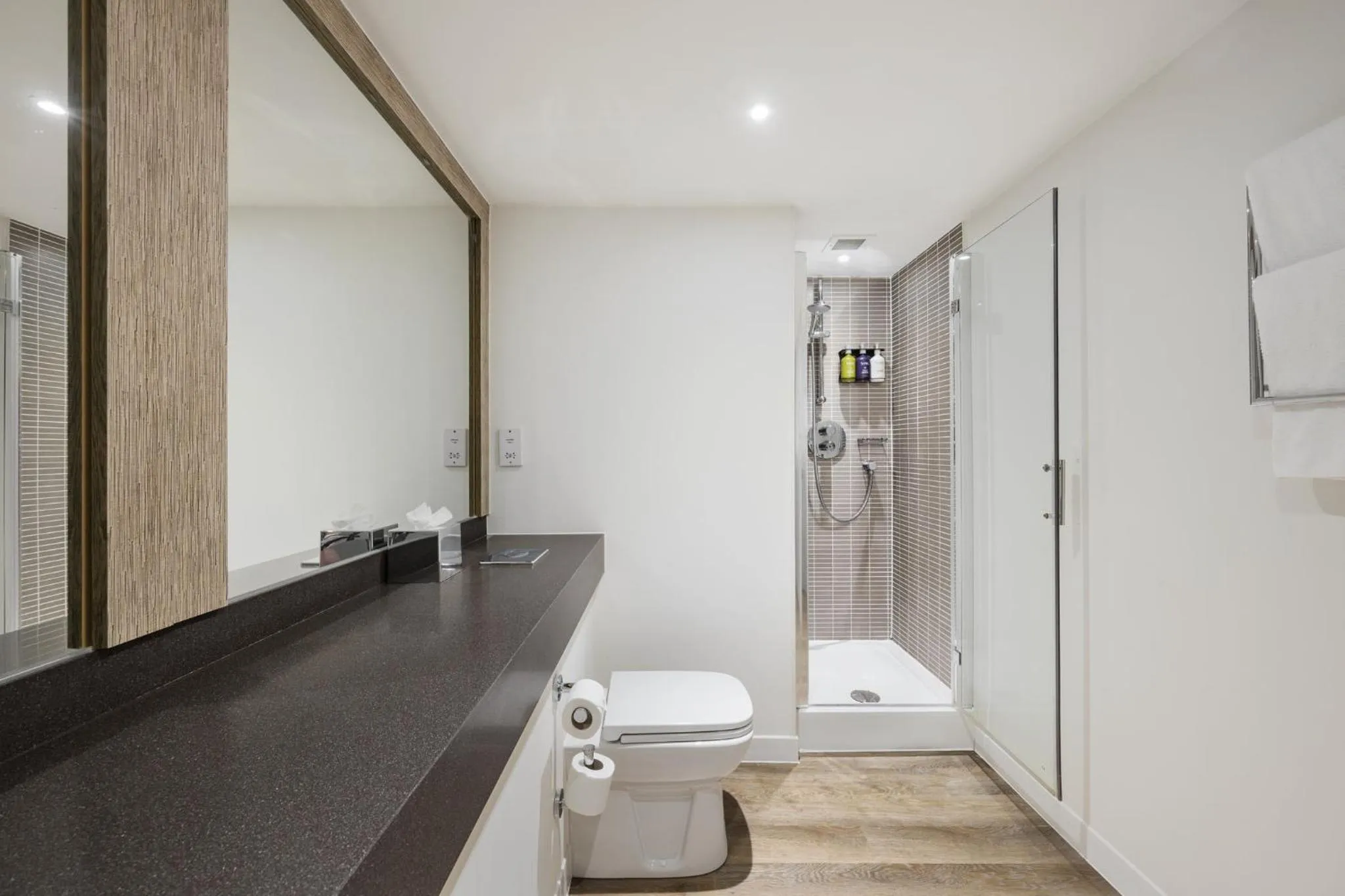 Photo of the whole room in Holiday Inn Birmingham Bromsgrove by IHG