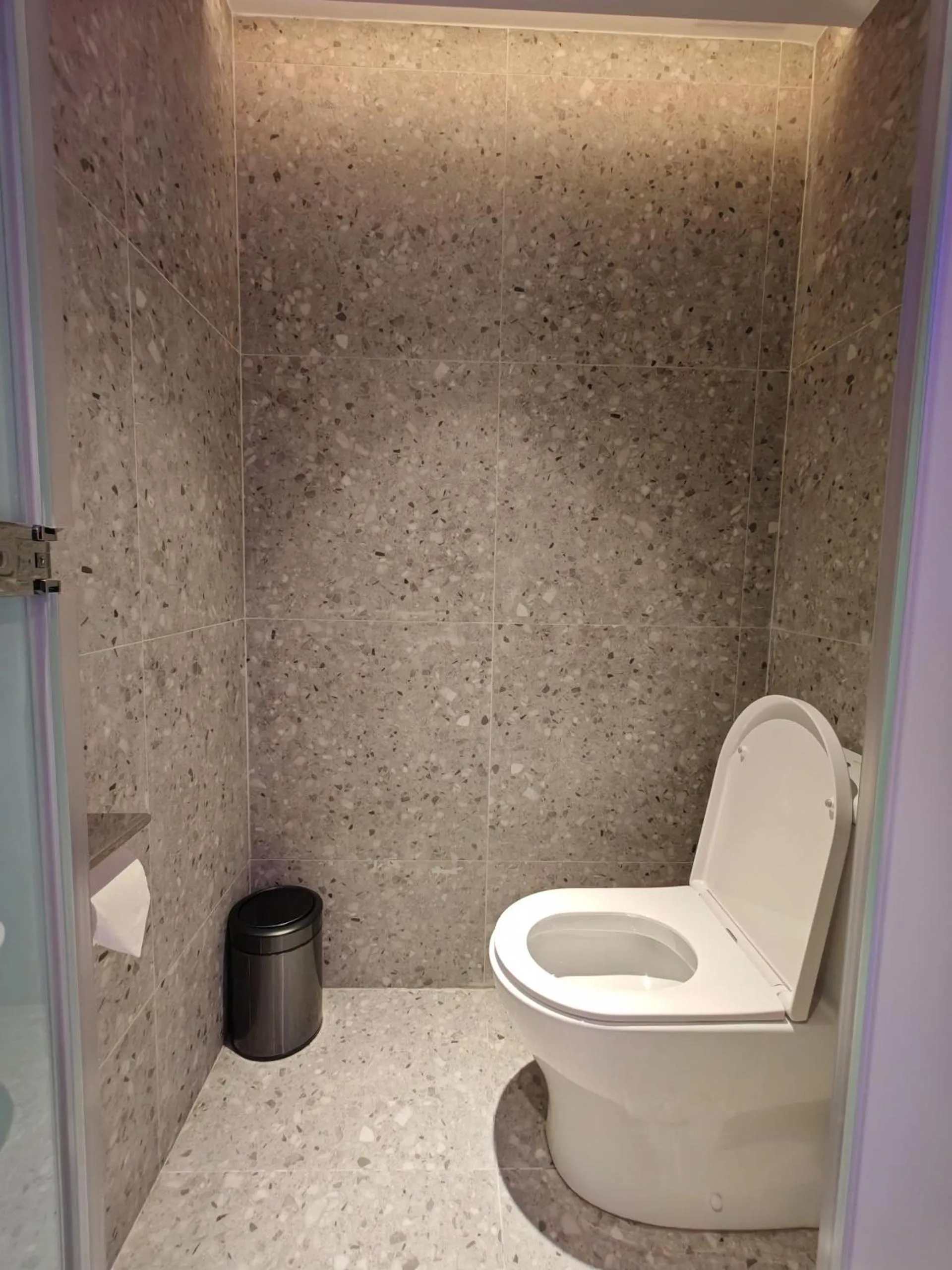 Toilet in CapsuleTransit MAX - Terminal 2