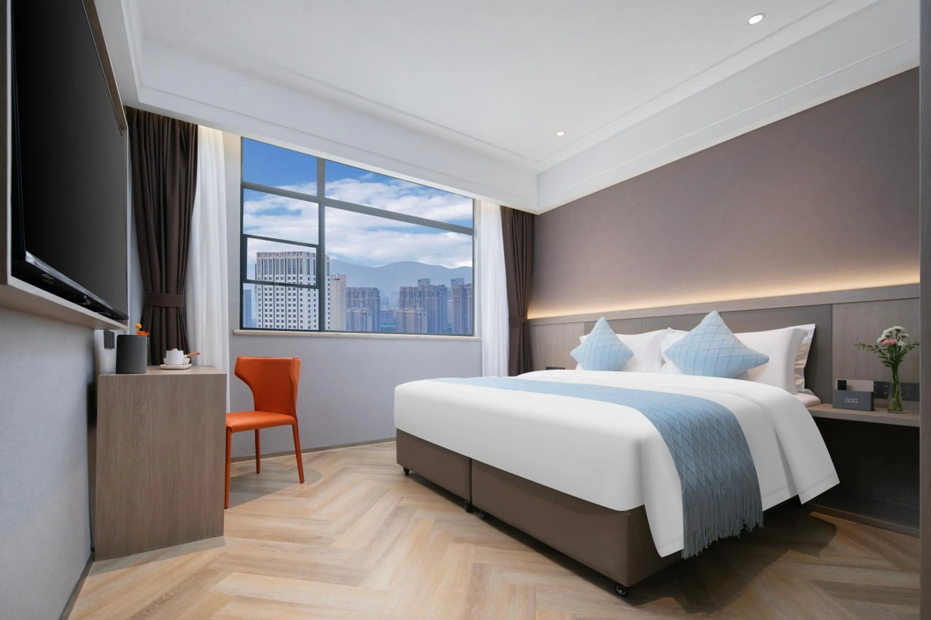 Bed in Ramada by Wyndham Wuhan Wangjiawan