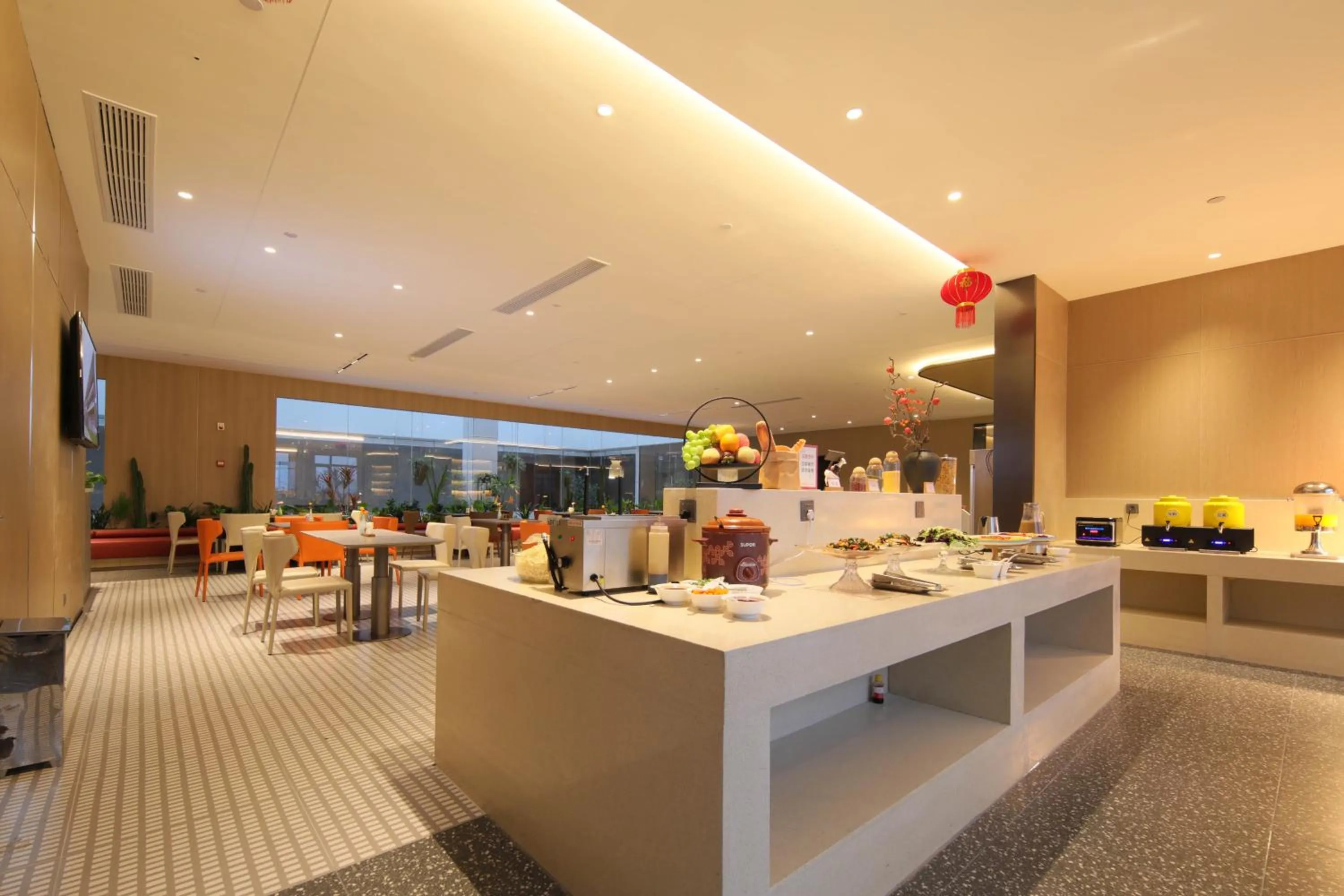 Restaurant/places to eat in Ramada by Wyndham Wuhan Wangjiawan