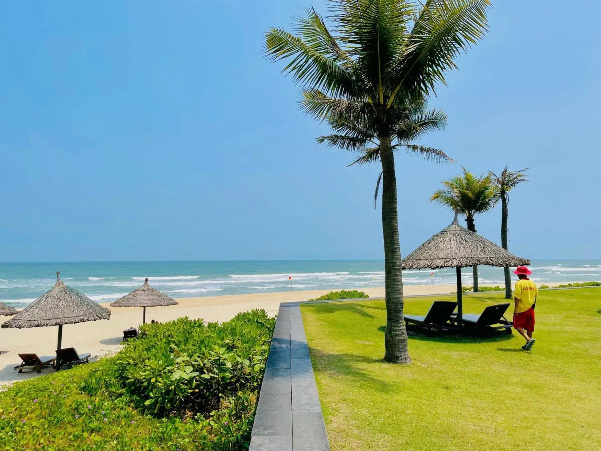 Day in Ocean Beach Resort Da Nang