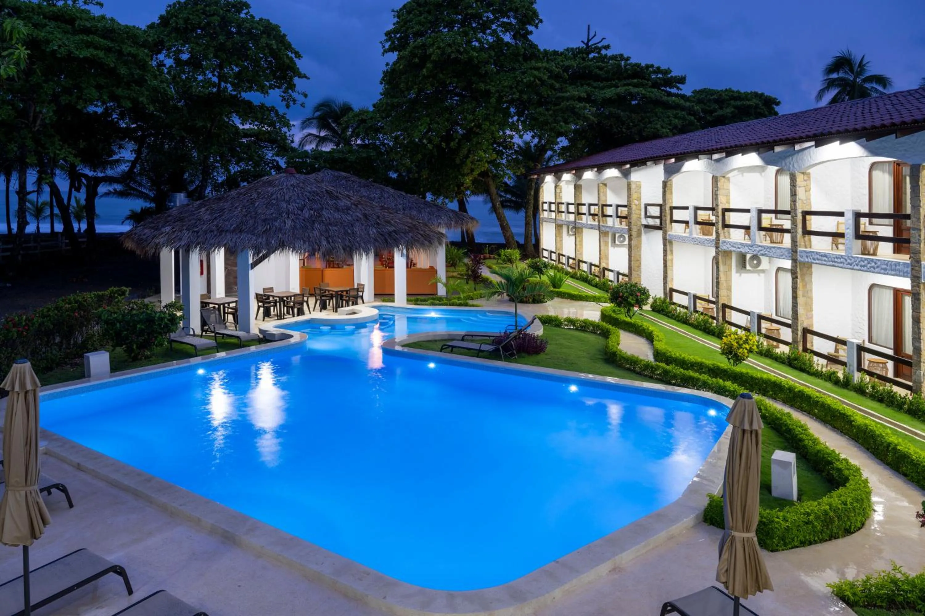 Pool view in Fuego del Sol Beachfront Hotel