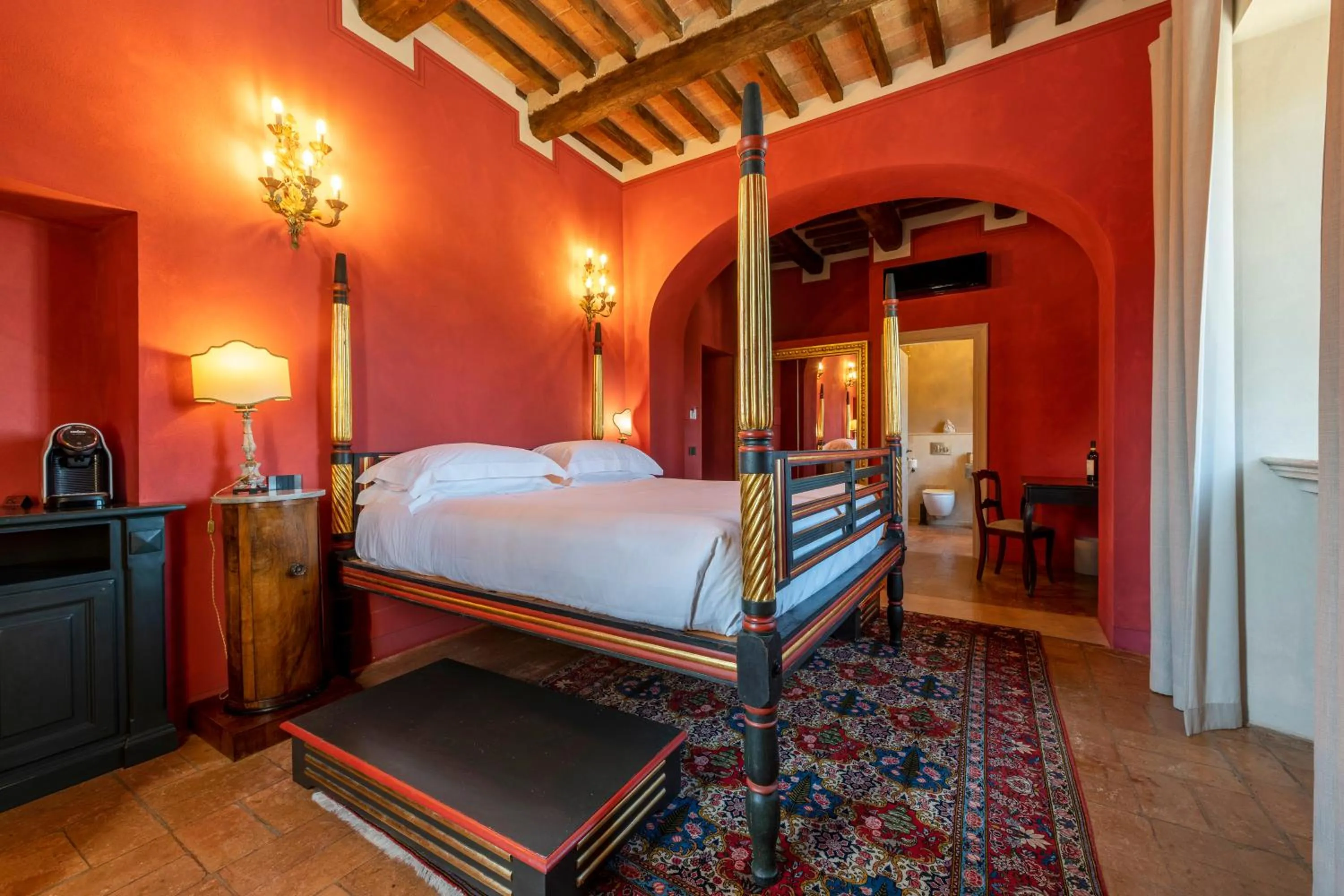 Bedroom, Bed in Villa Le Prata - Residenza del Vescovo - Cantina & Relais