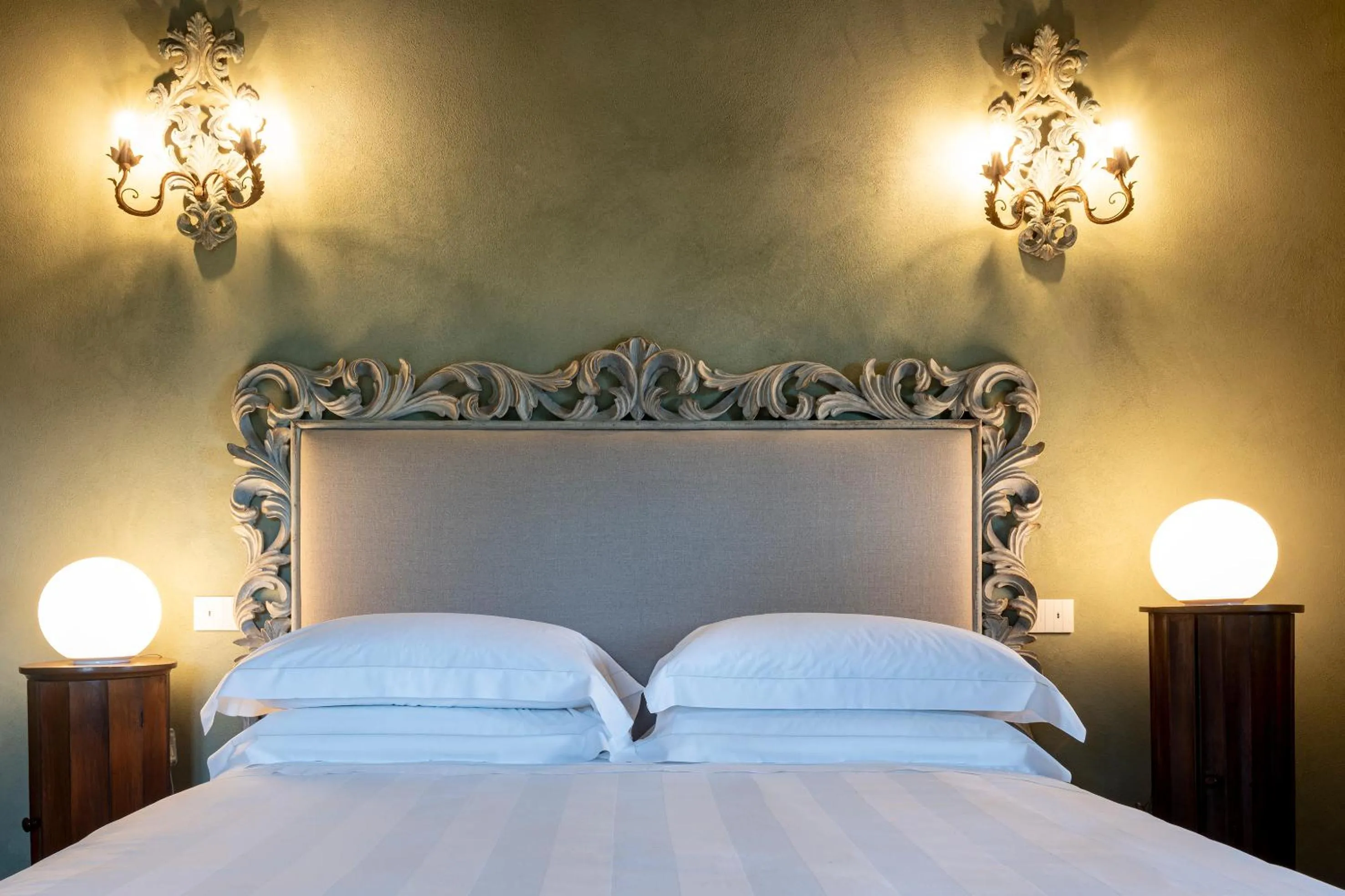 Bed in Villa Le Prata - Residenza del Vescovo - Cantina & Relais