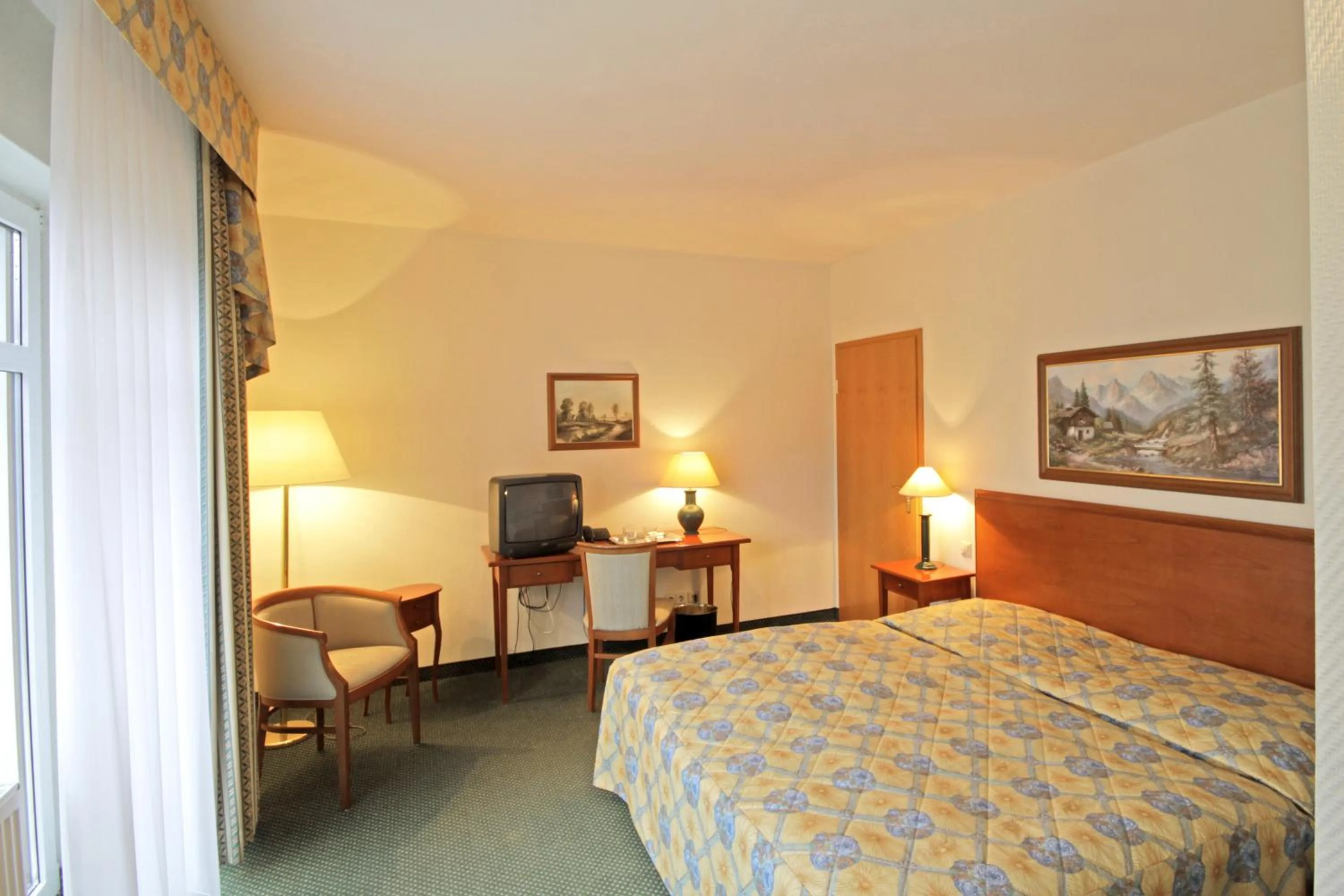 Photo of the whole room, Bed in Parkhotel Oybin