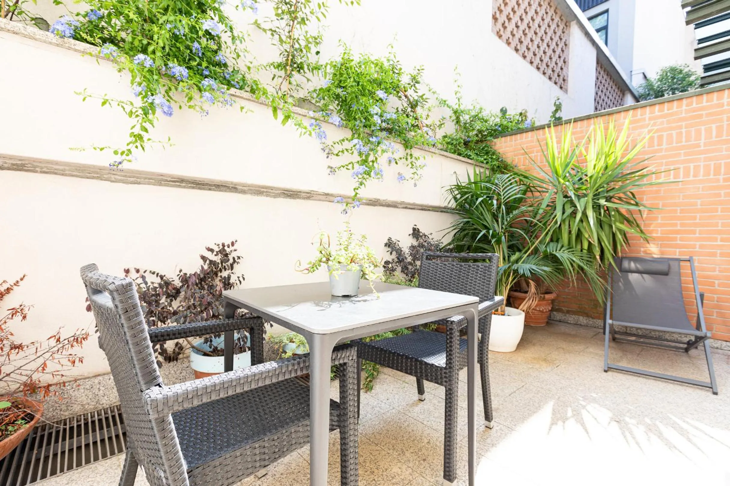 Balcony/Terrace in B&b Too Cute 2b Str8