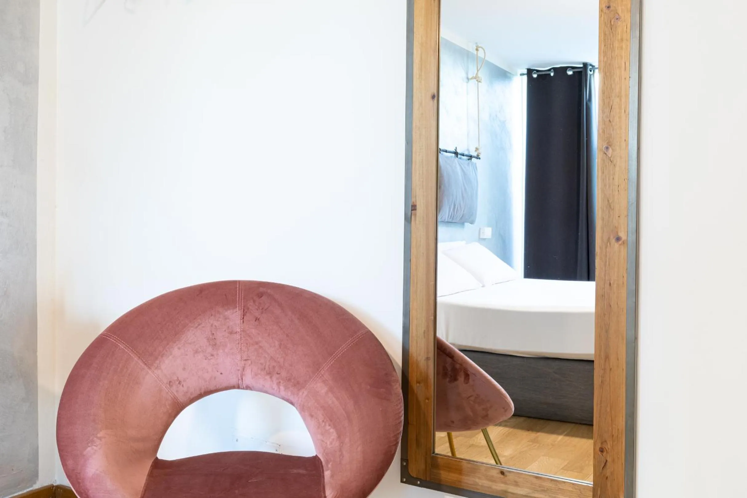 Bed, Bathroom in B&b Too Cute 2b Str8