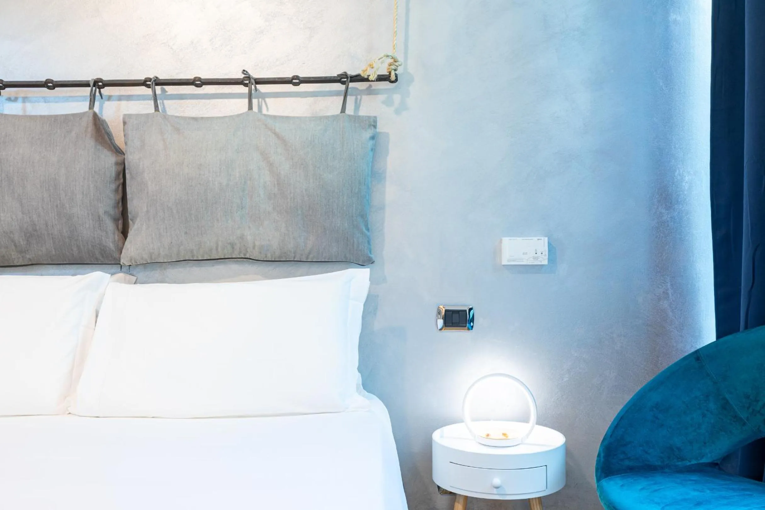 Bed in B&b Too Cute 2b Str8