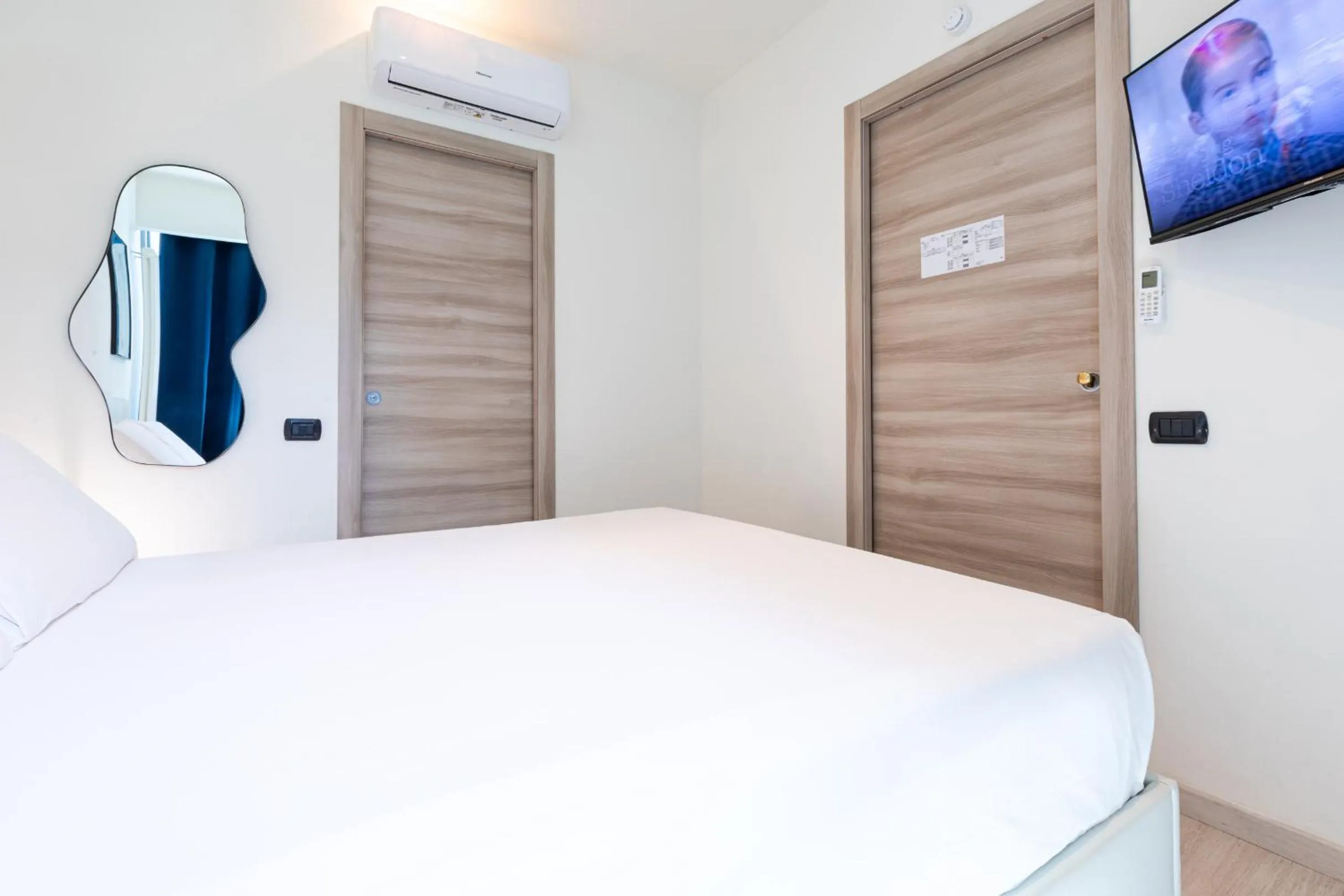 Bed in B&b Too Cute 2b Str8