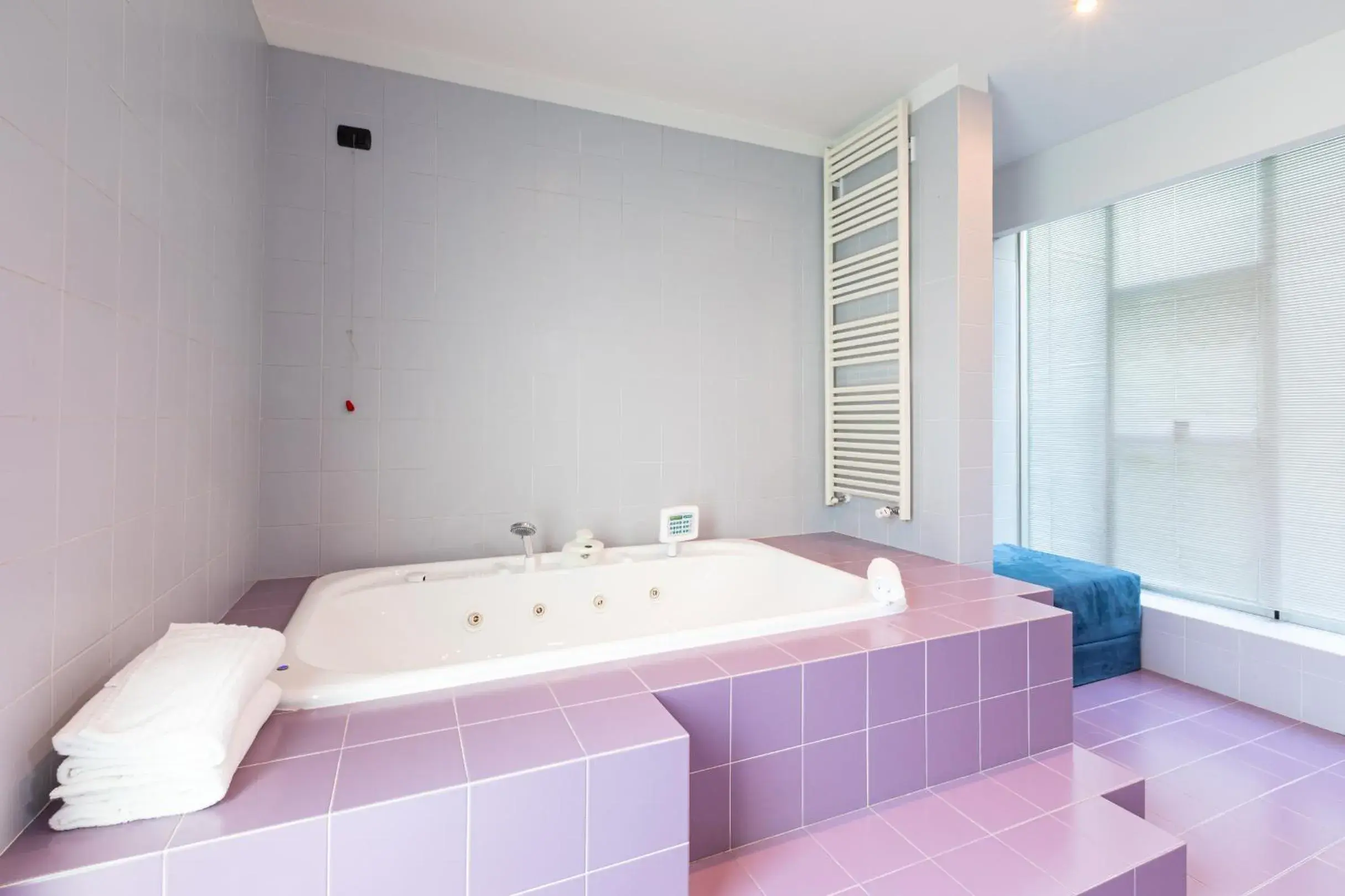 Queen Room with Spa Bath in Città Studi Suites - Top Collection Queen Room with Spa Bath in Città Studi Suites - Top Collection