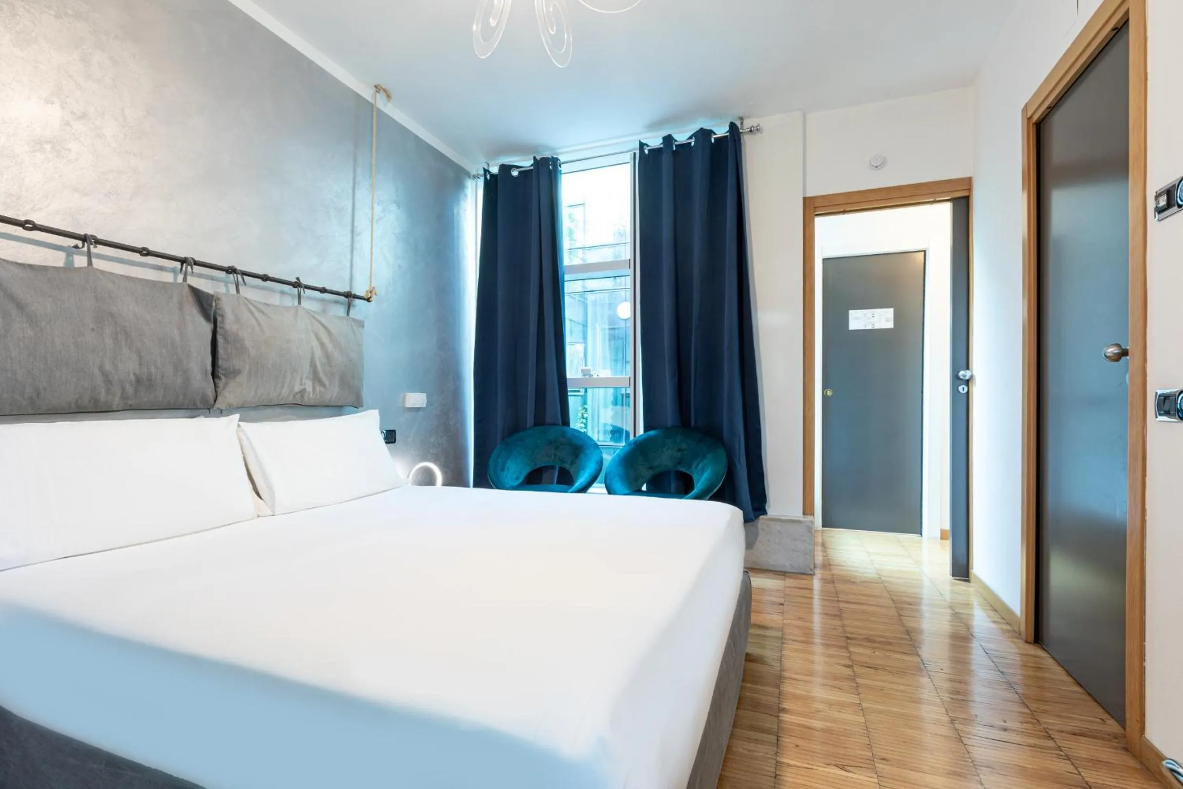 Bed in B&b Too Cute 2b Str8