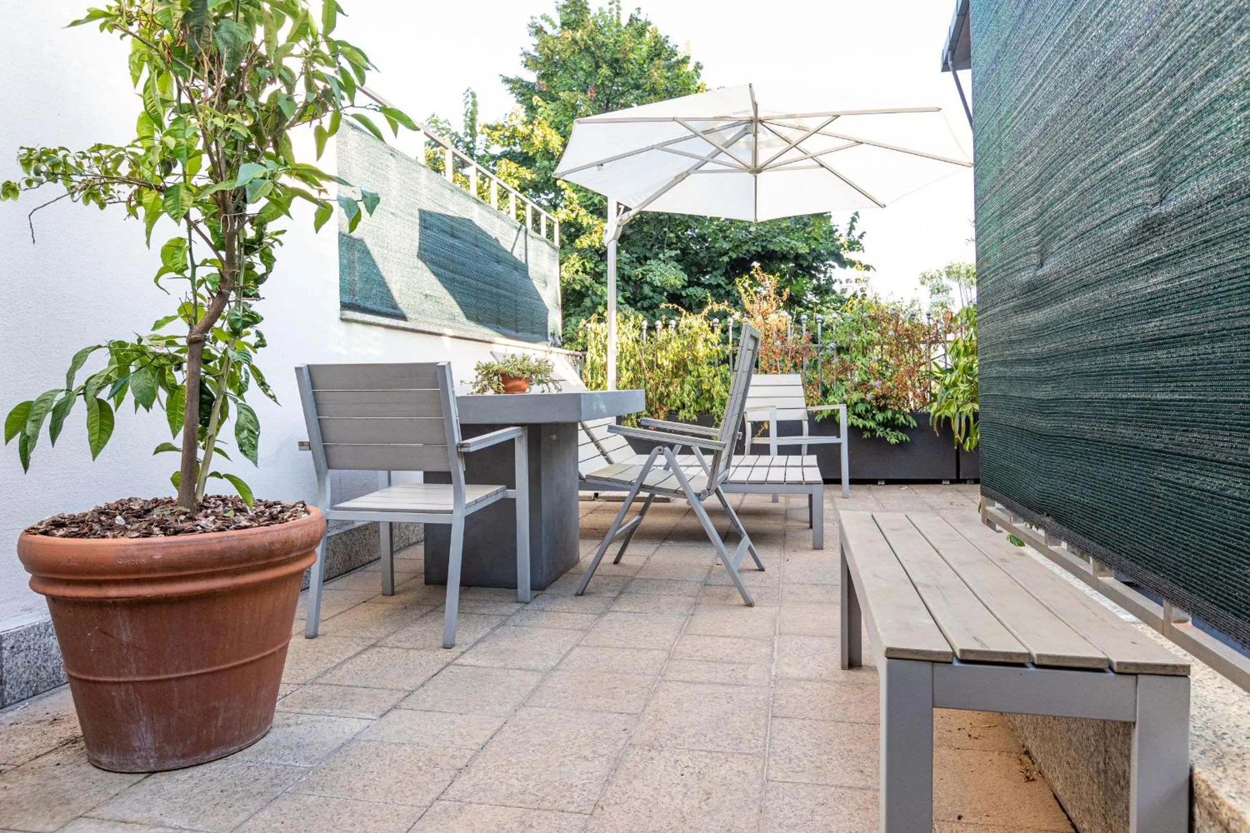 Balcony/Terrace, BBQ Facilities in B&b Too Cute 2b Str8