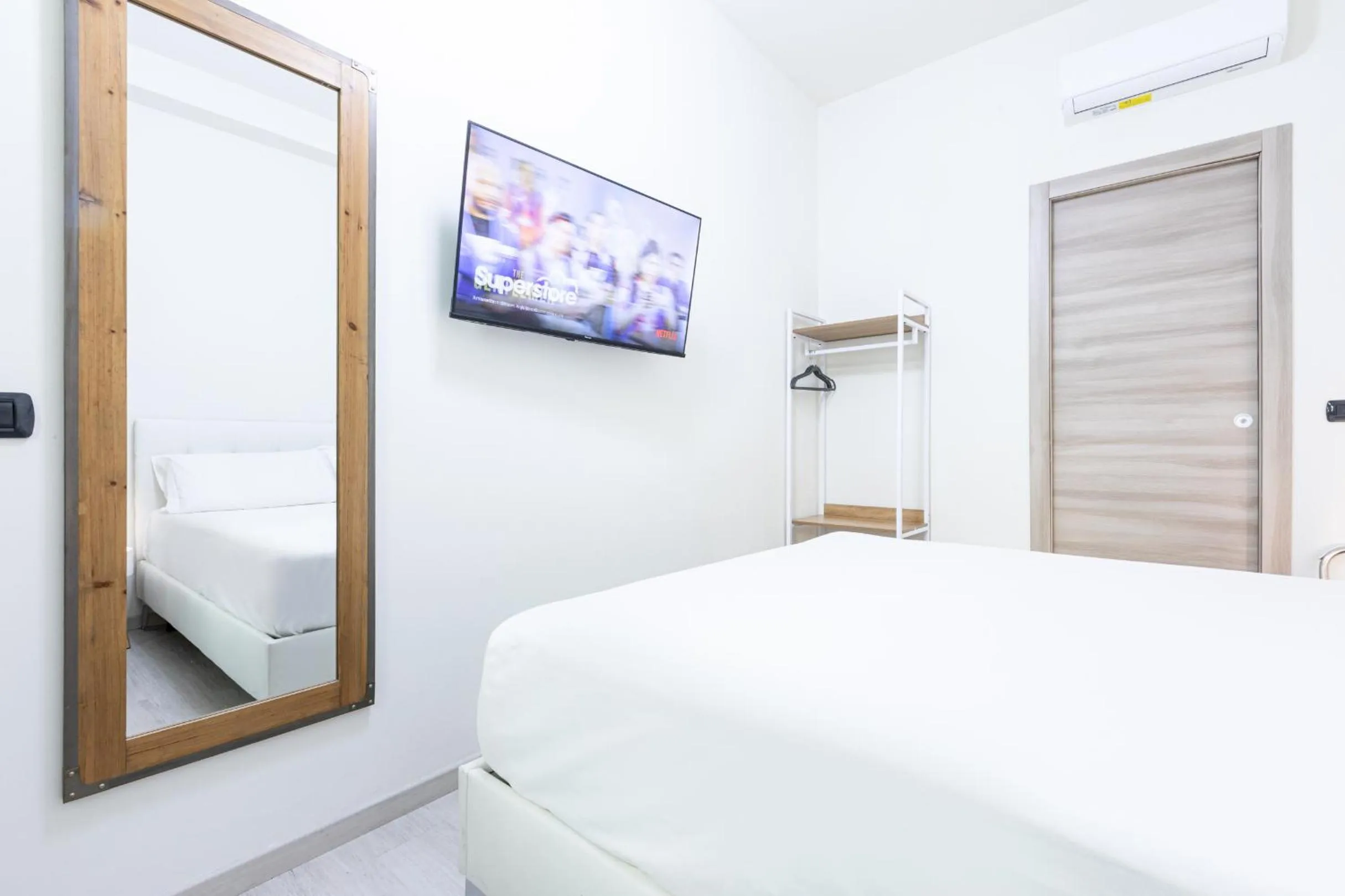 Bed in B&b Too Cute 2b Str8