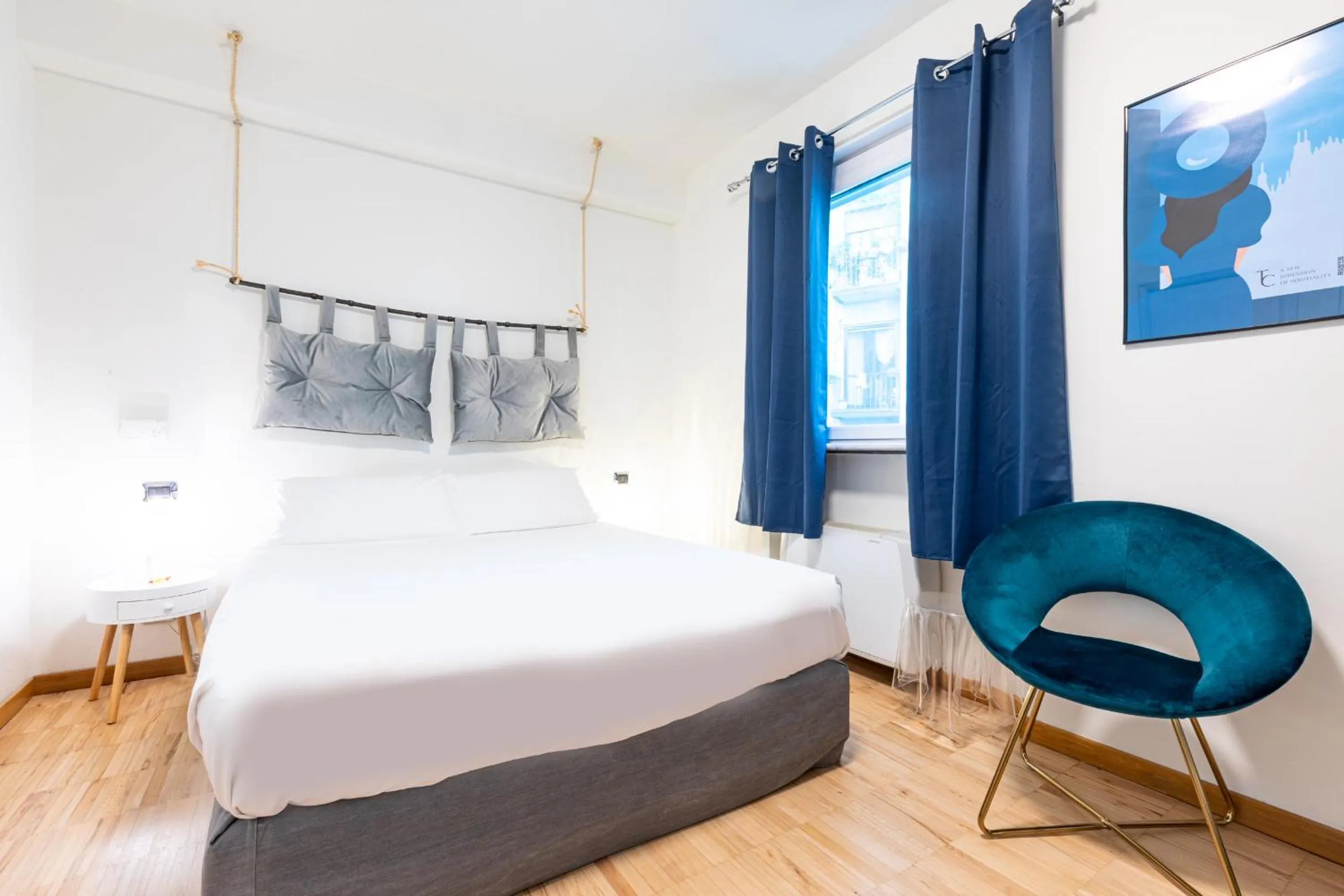 Bed in B&b Too Cute 2b Str8