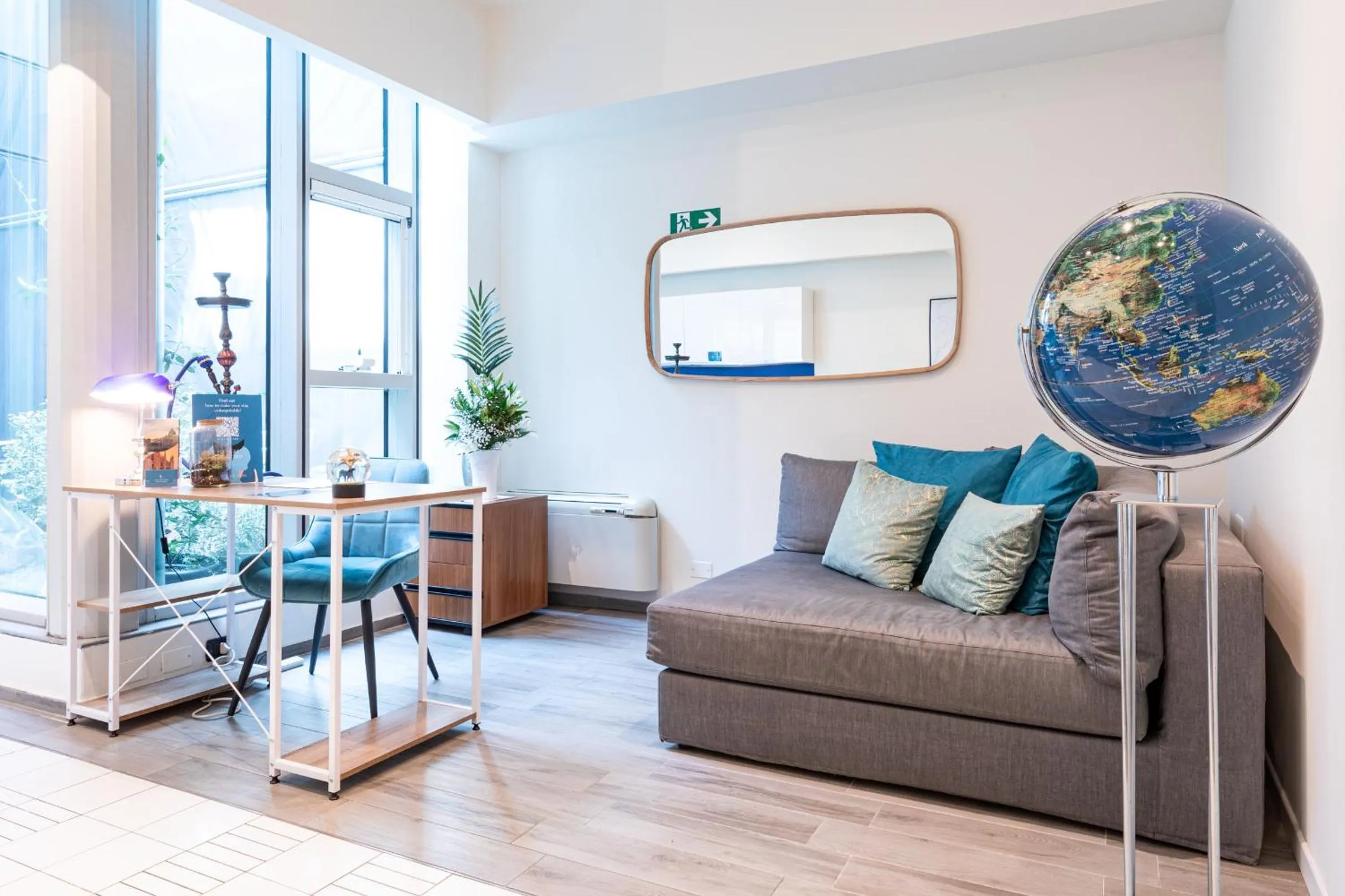 Lobby or reception, Seating Area in B&b Too Cute 2b Str8