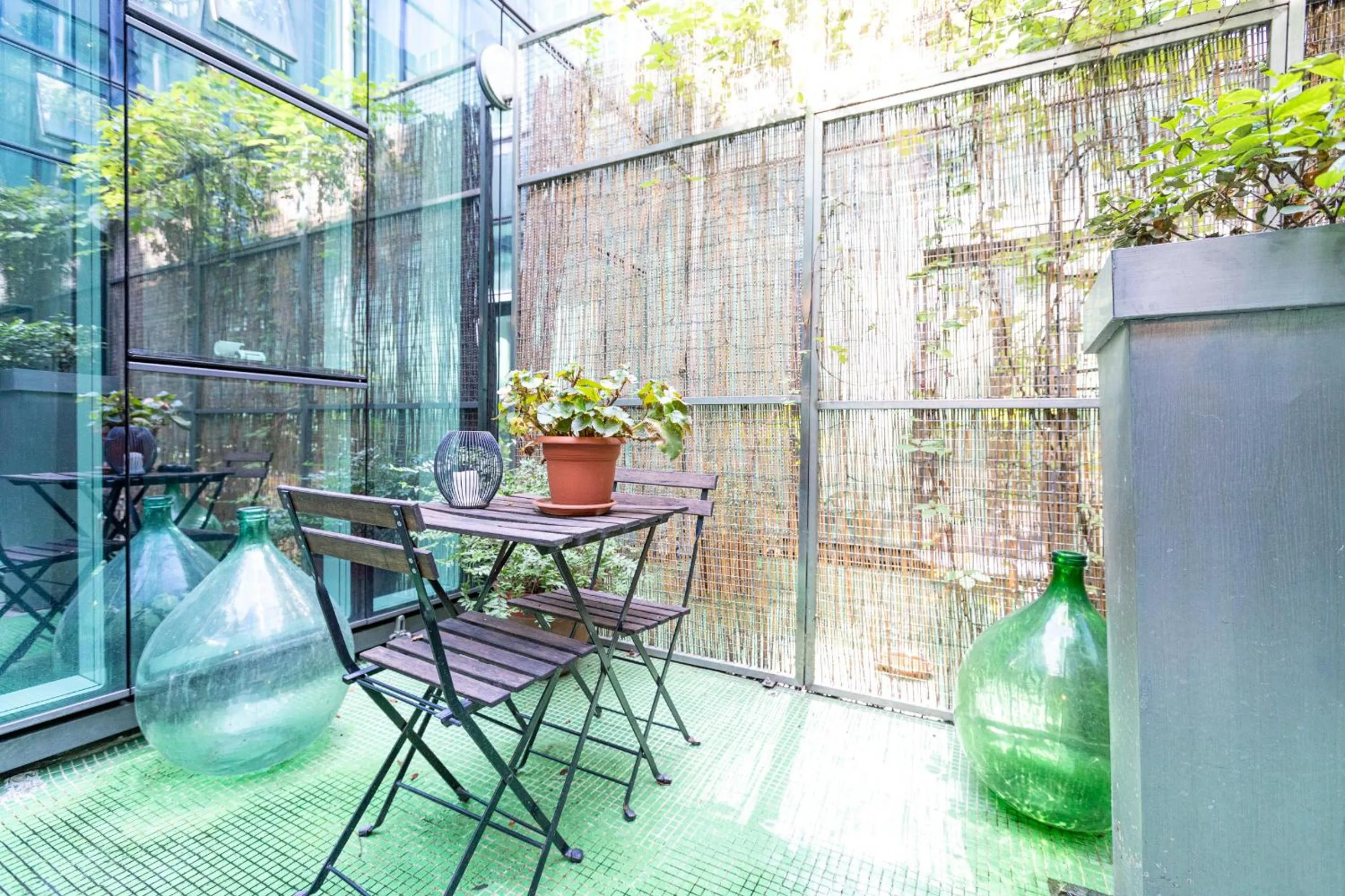 Balcony/Terrace in B&b Too Cute 2b Str8