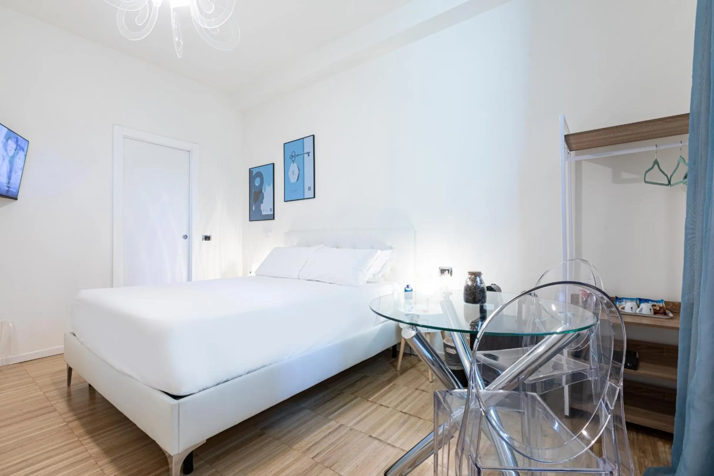 Bed in B&b Too Cute 2b Str8