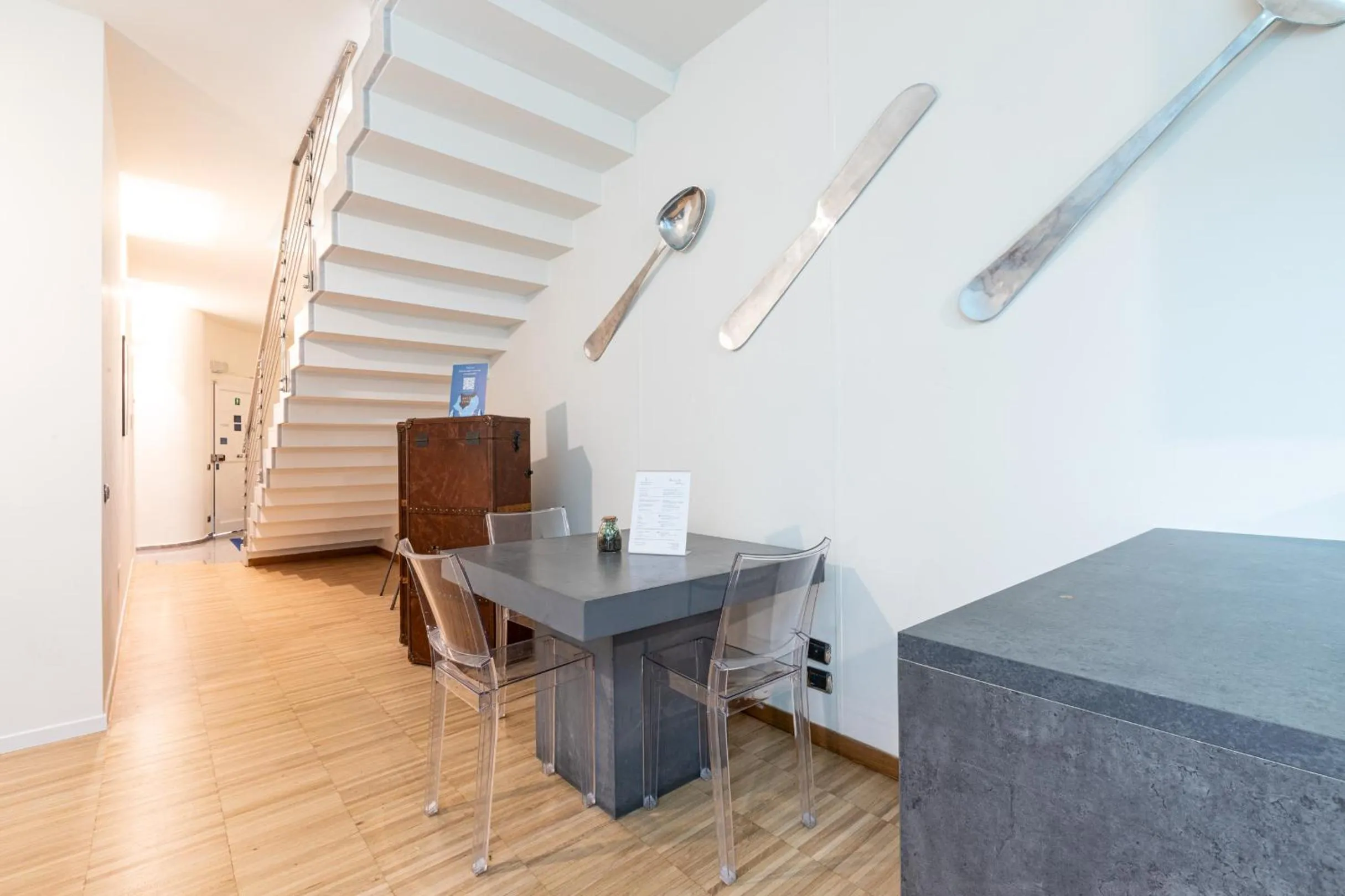 Lobby or reception, Dining Area in B&b Too Cute 2b Str8