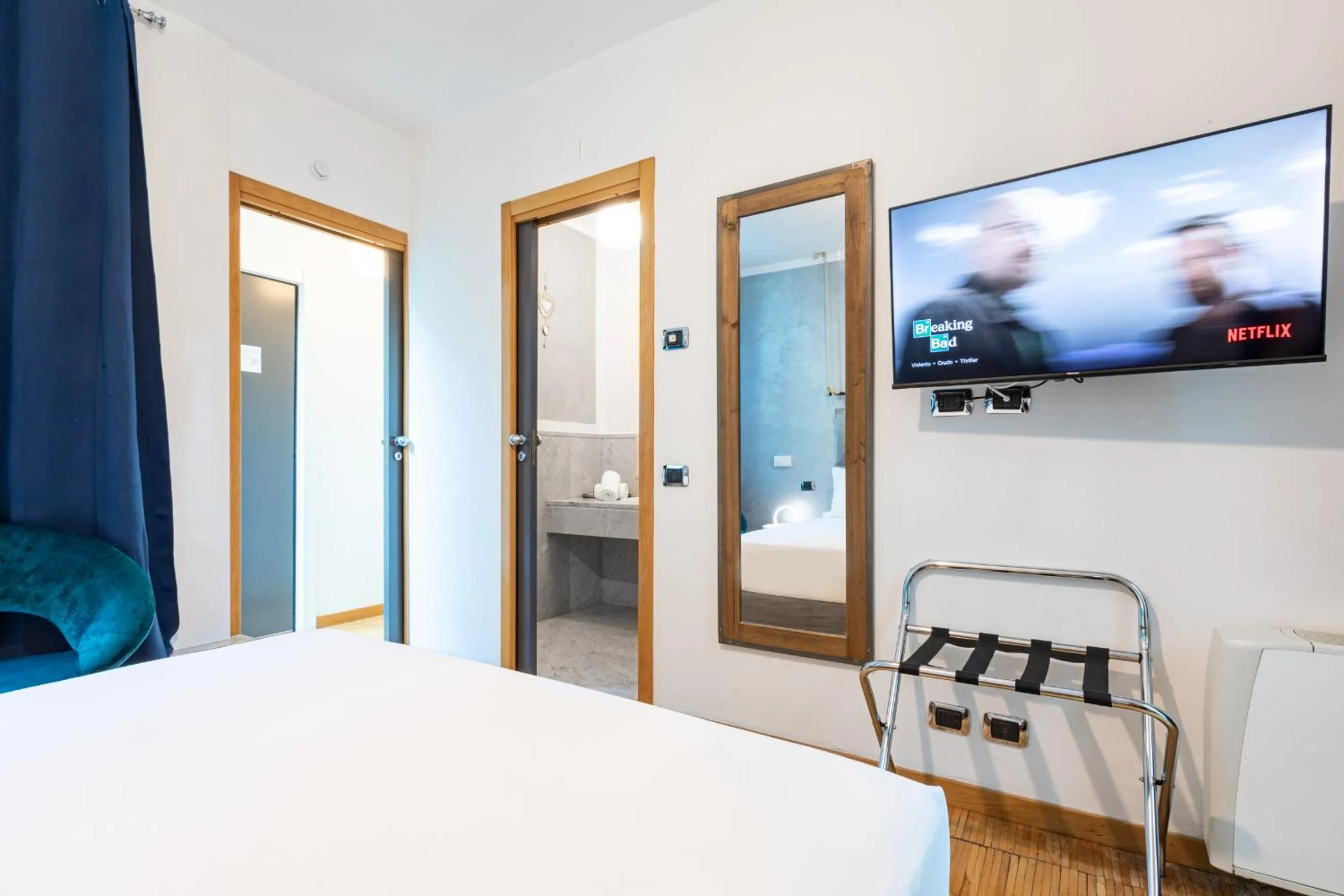 Bed in B&b Too Cute 2b Str8