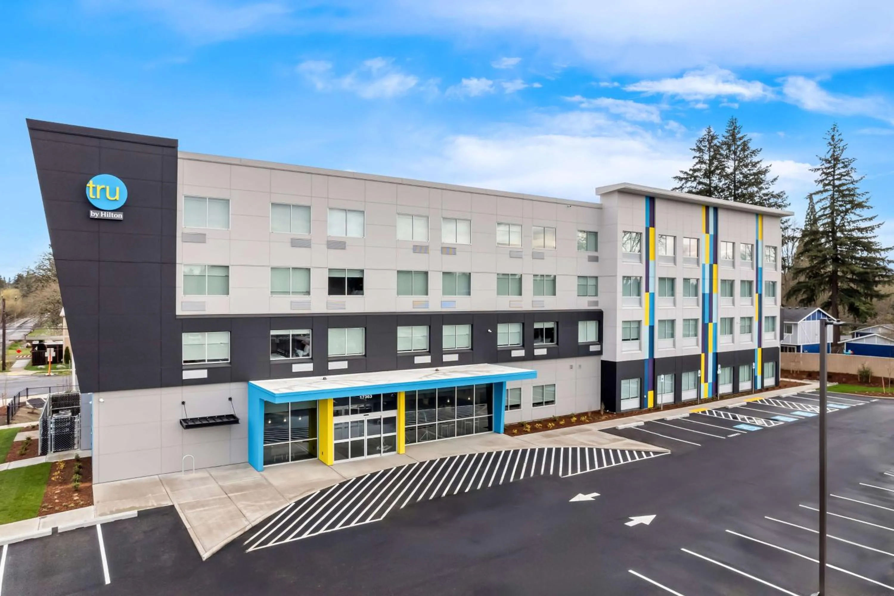 Property building in Tru By Hilton Aloha Beaverton