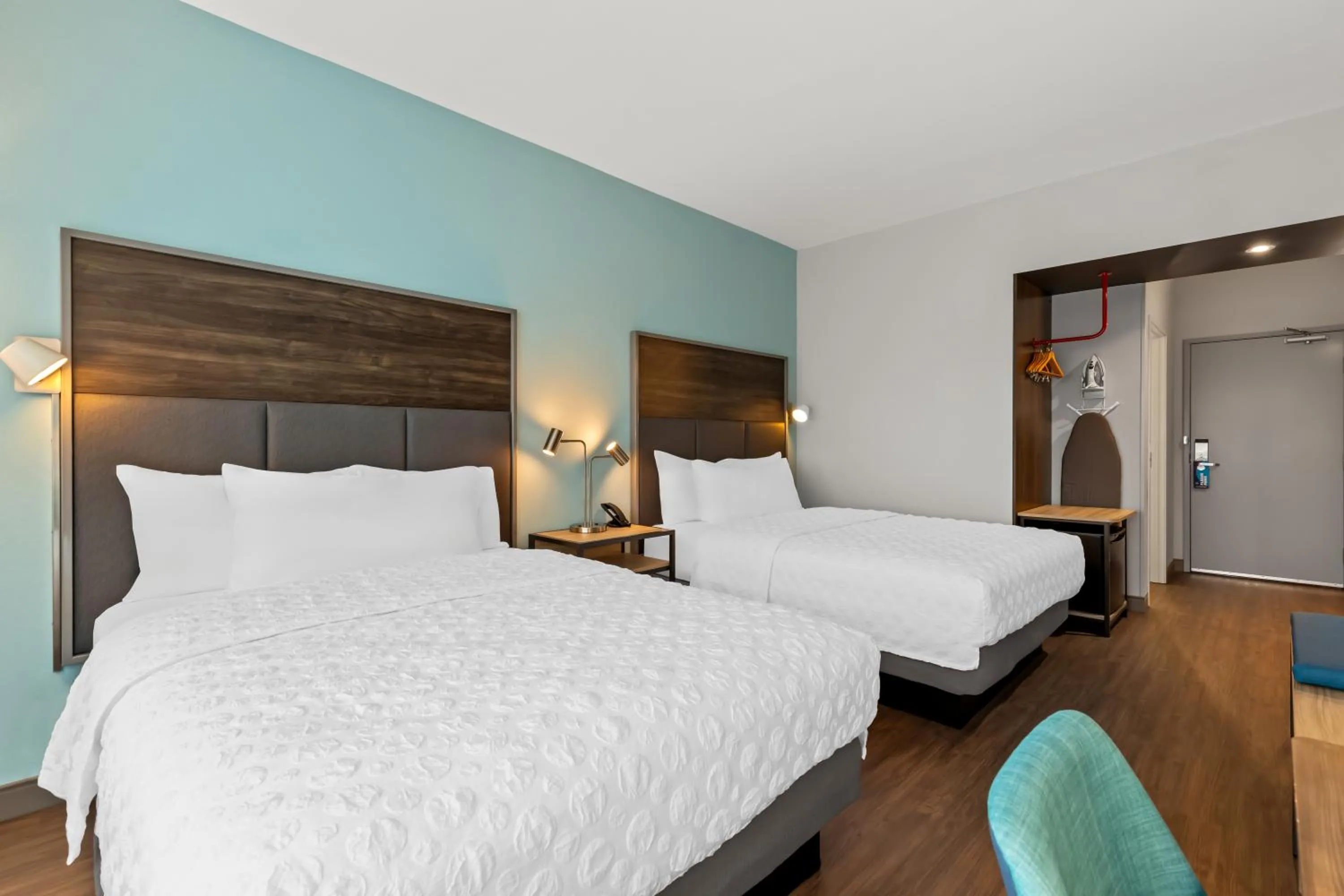 Bedroom, Bed in Tru By Hilton Aloha Beaverton