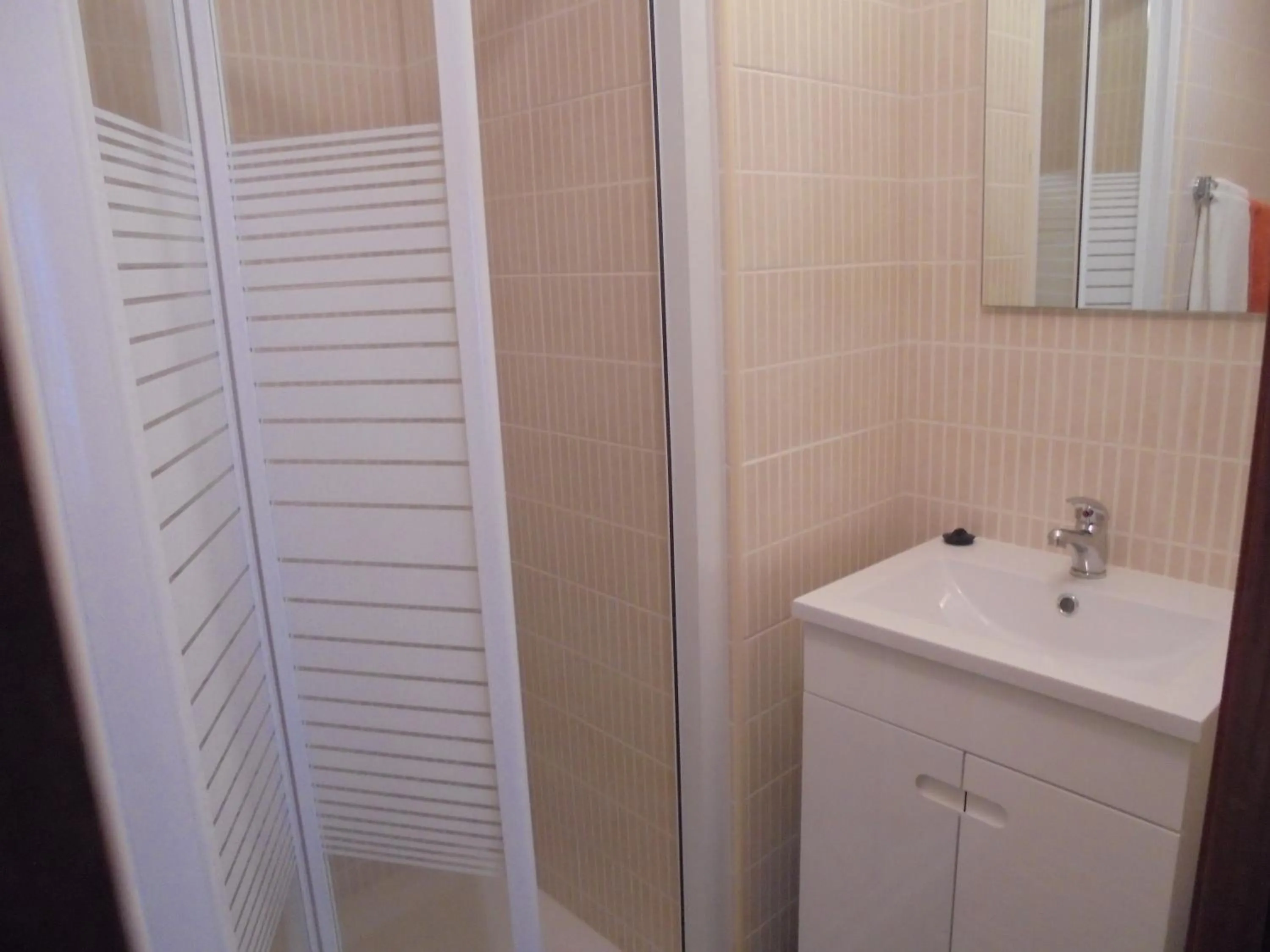 Bathroom in Lagos City Center Guest House & Hostel