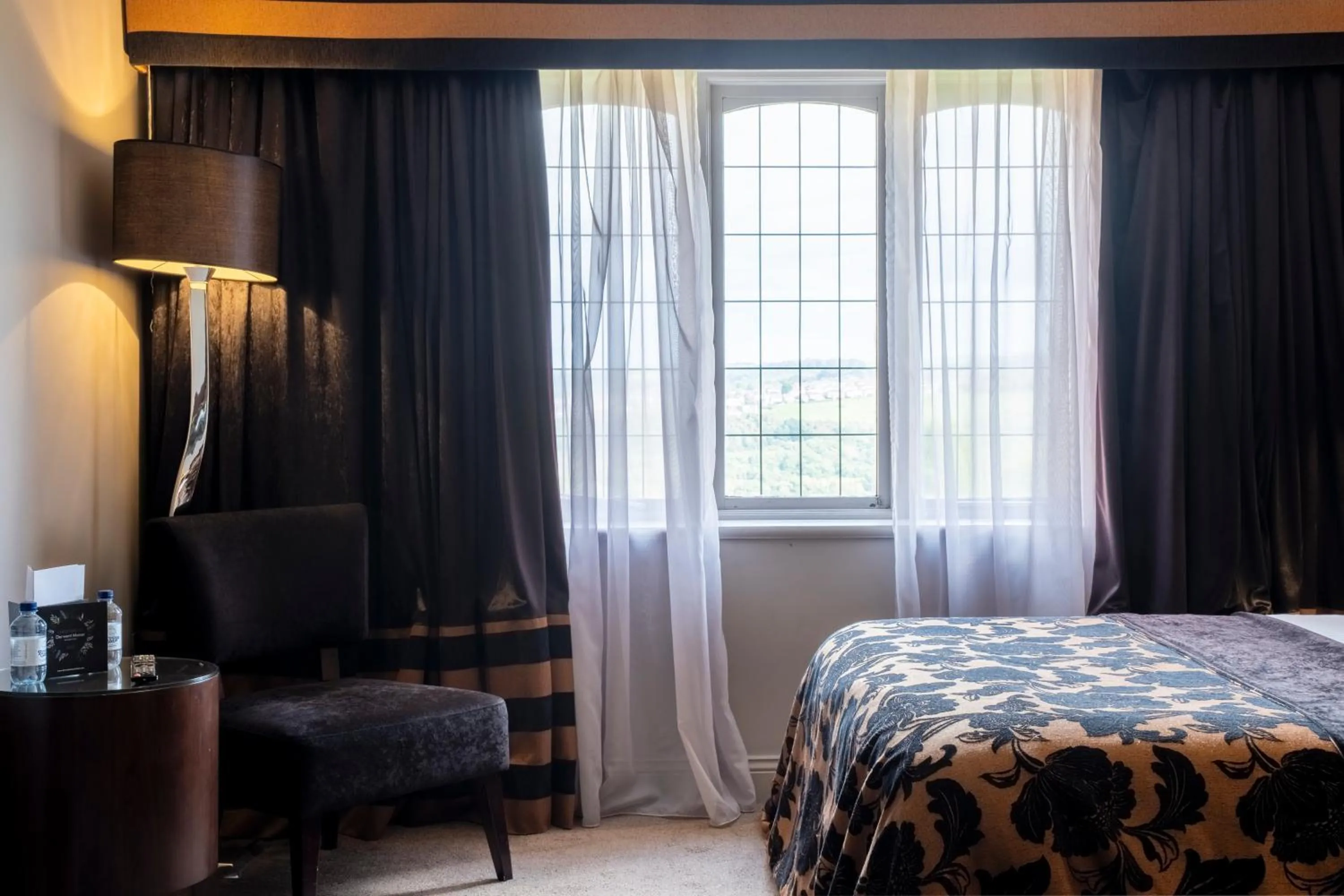 Bed in Derwent Manor Boutique Hotel