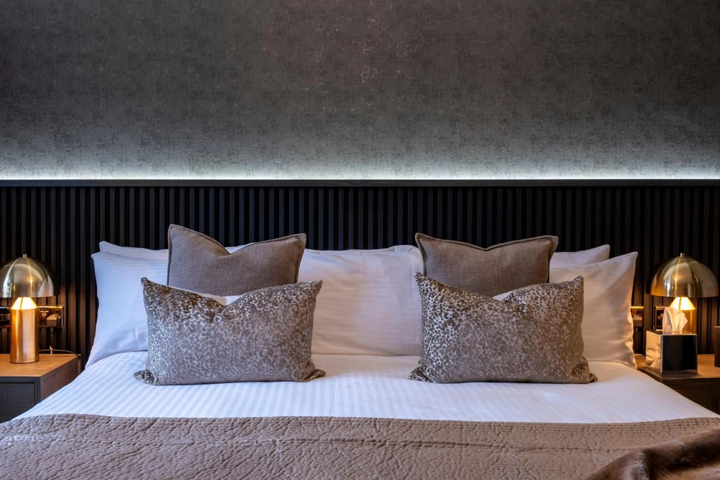 Bed in Derwent Manor Boutique Hotel